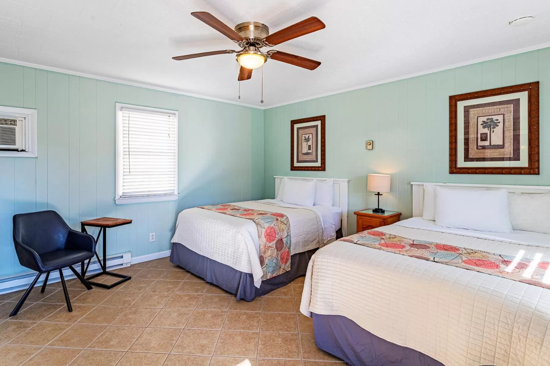 Budget Double Room in Island Motel OBX
