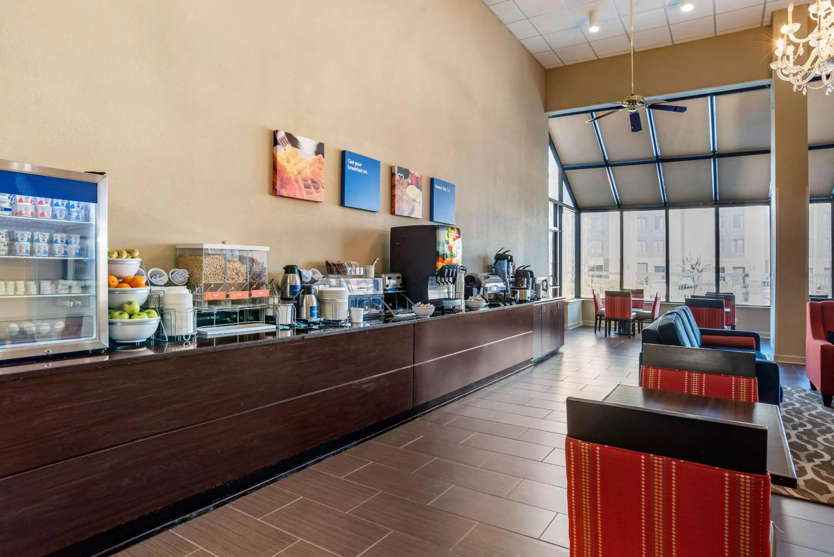 Restaurant/places to eat in Comfort Inn Pearl-Jackson