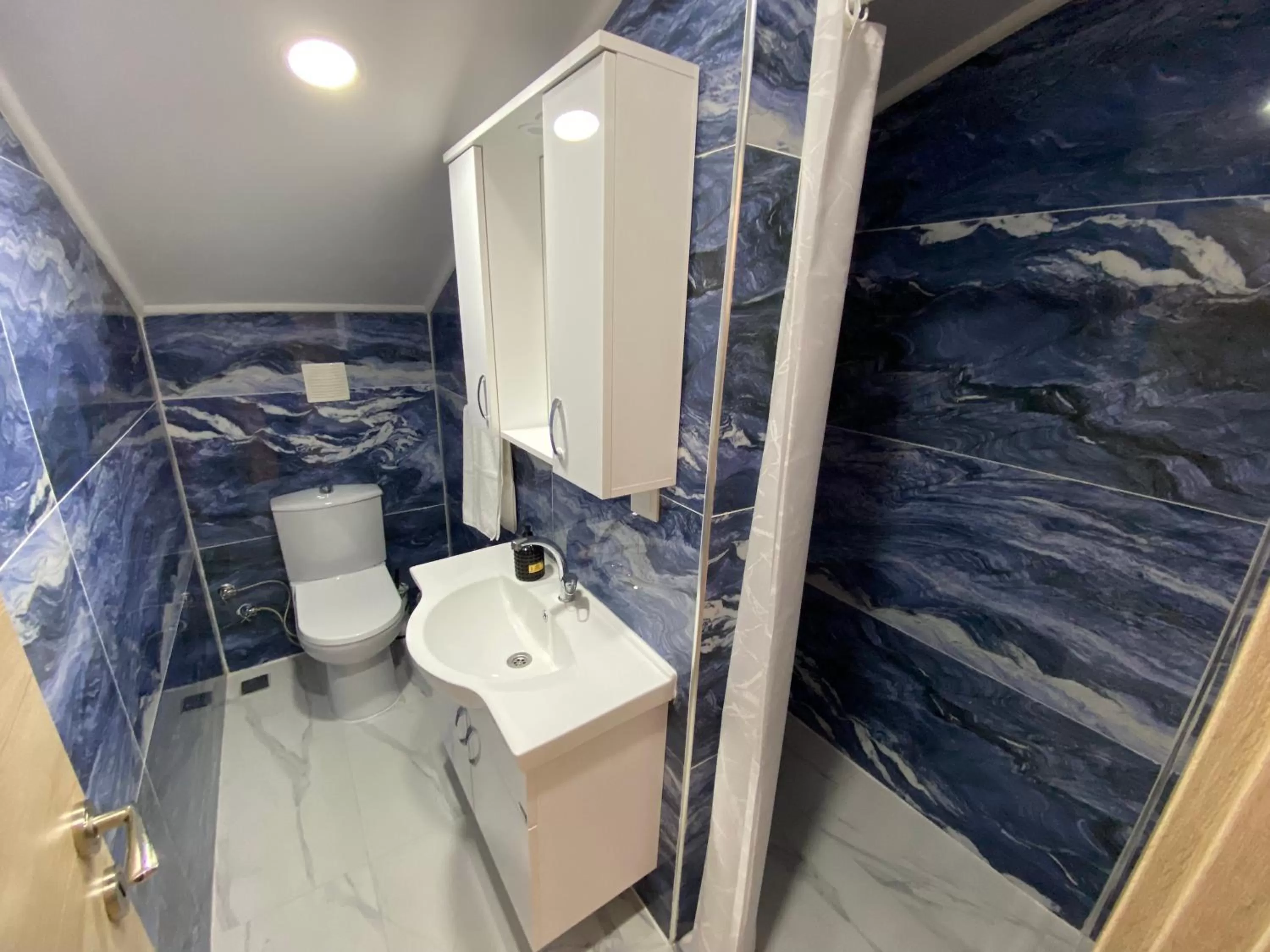 Bathroom in Huma Elite Hotel