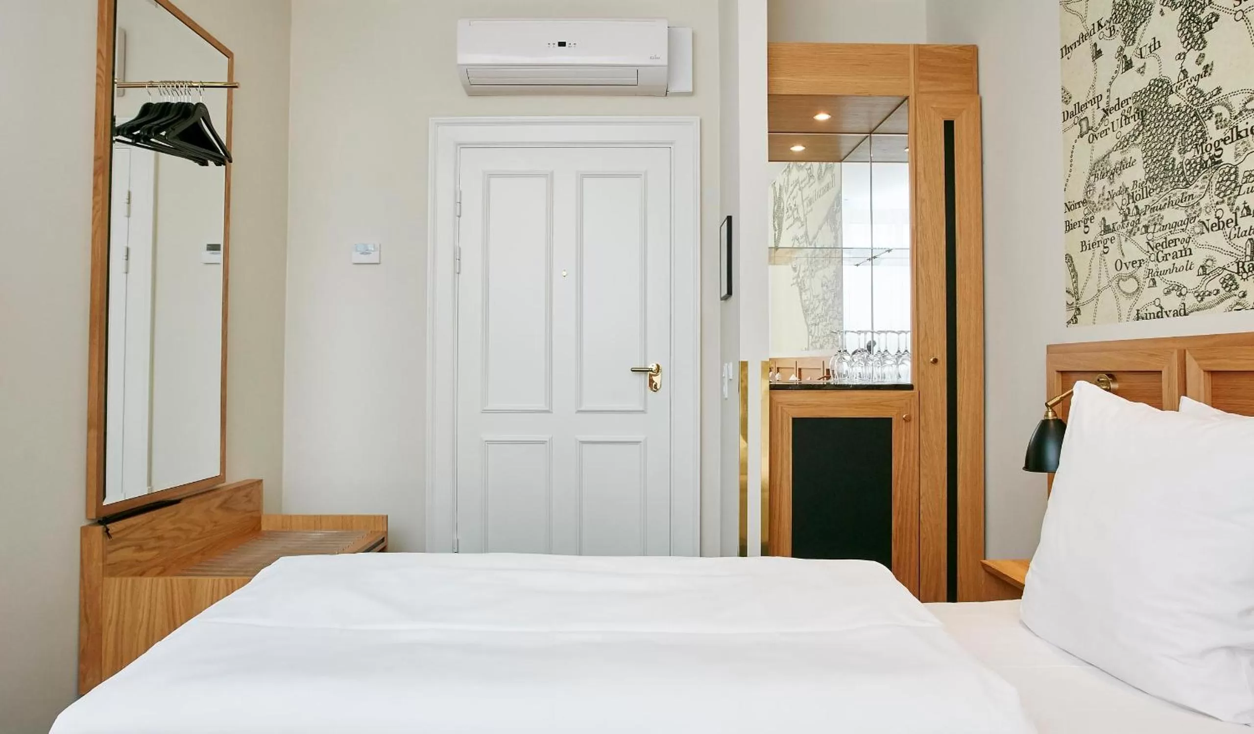 Bed in Jørgensens Hotel