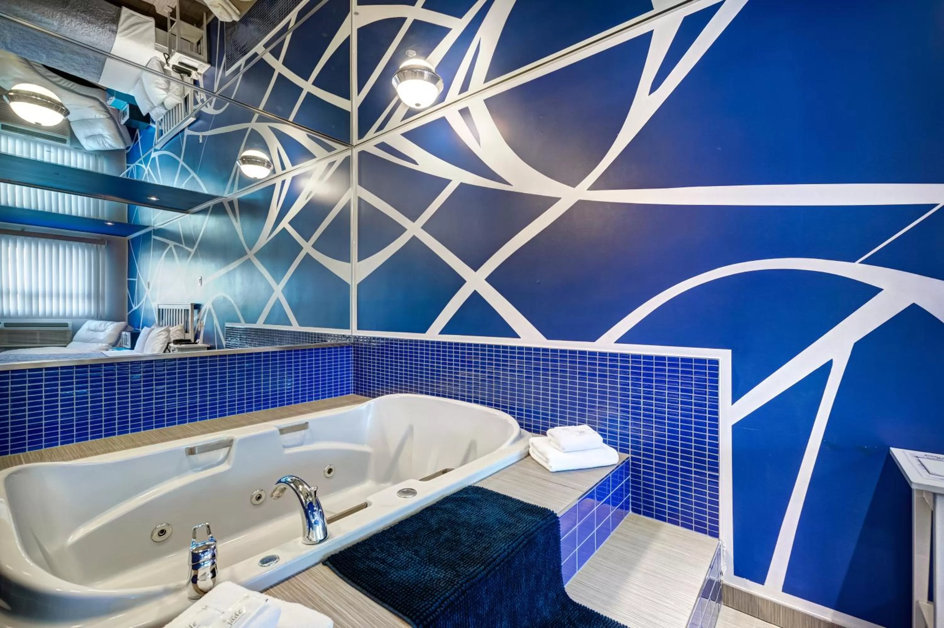 Hot Tub in Auberge St. Jacques