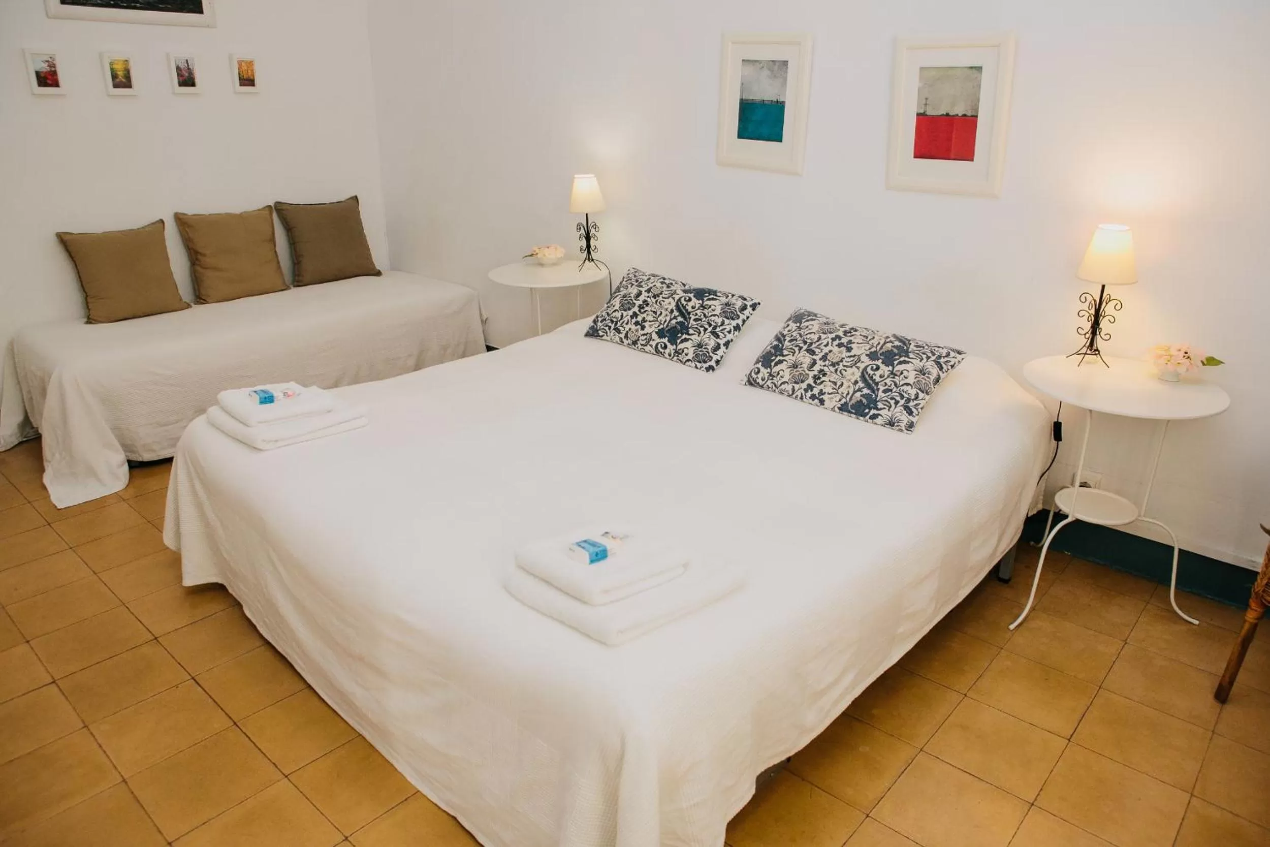 Bed in Ally's Bed&Breakfast,