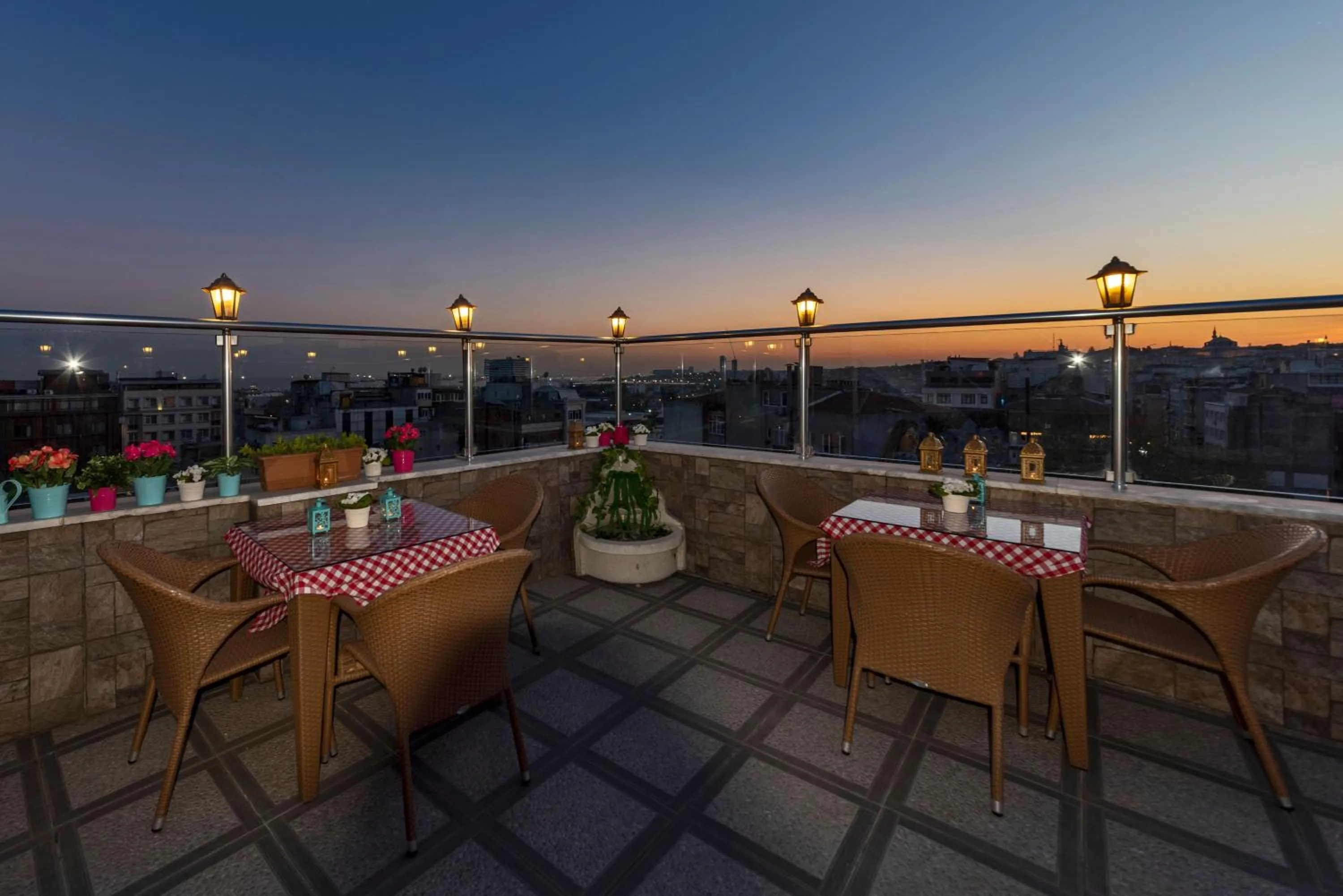 Balcony/Terrace in Erbazlar Hotel