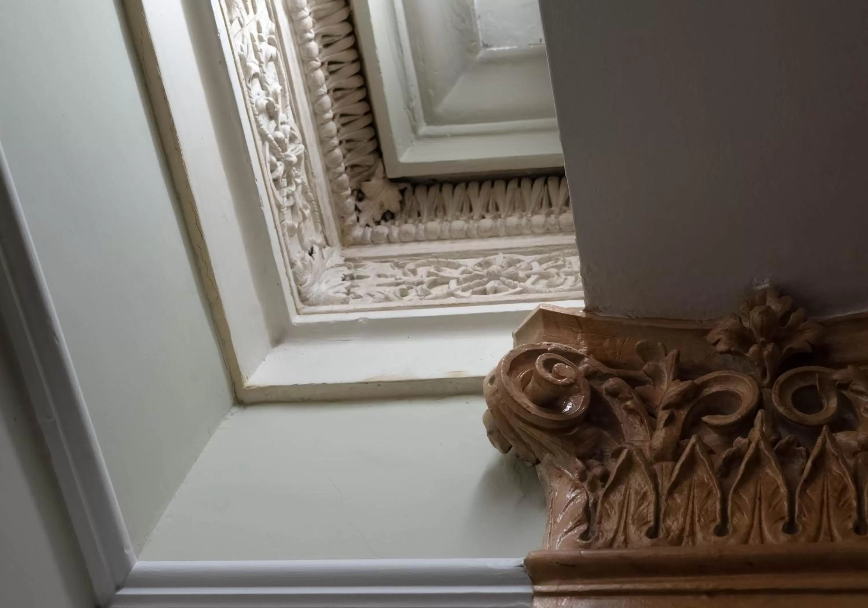 Decorative detail in Dolphin Hotel