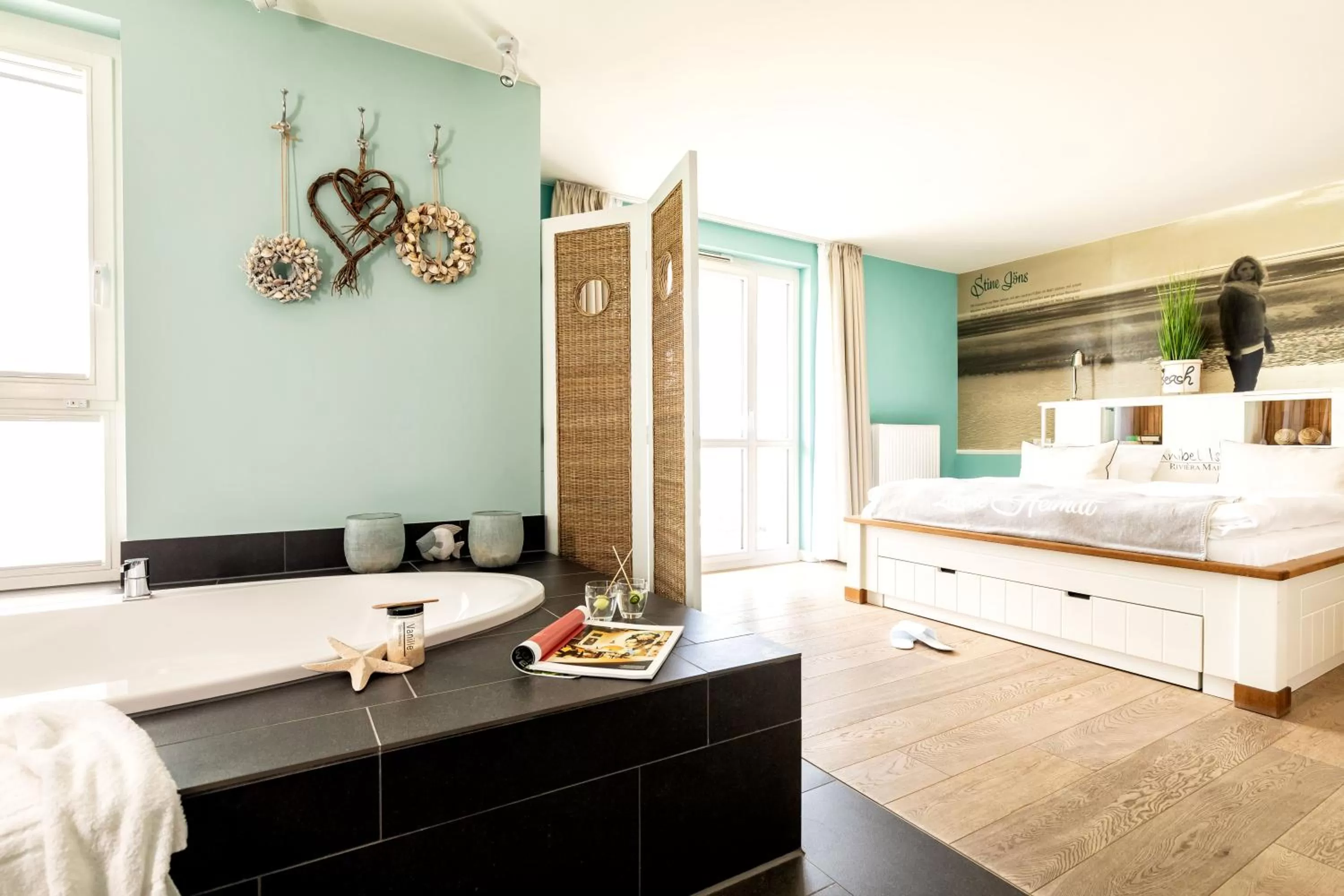 Photo of the whole room, Bed in Hotel Zweite Heimat