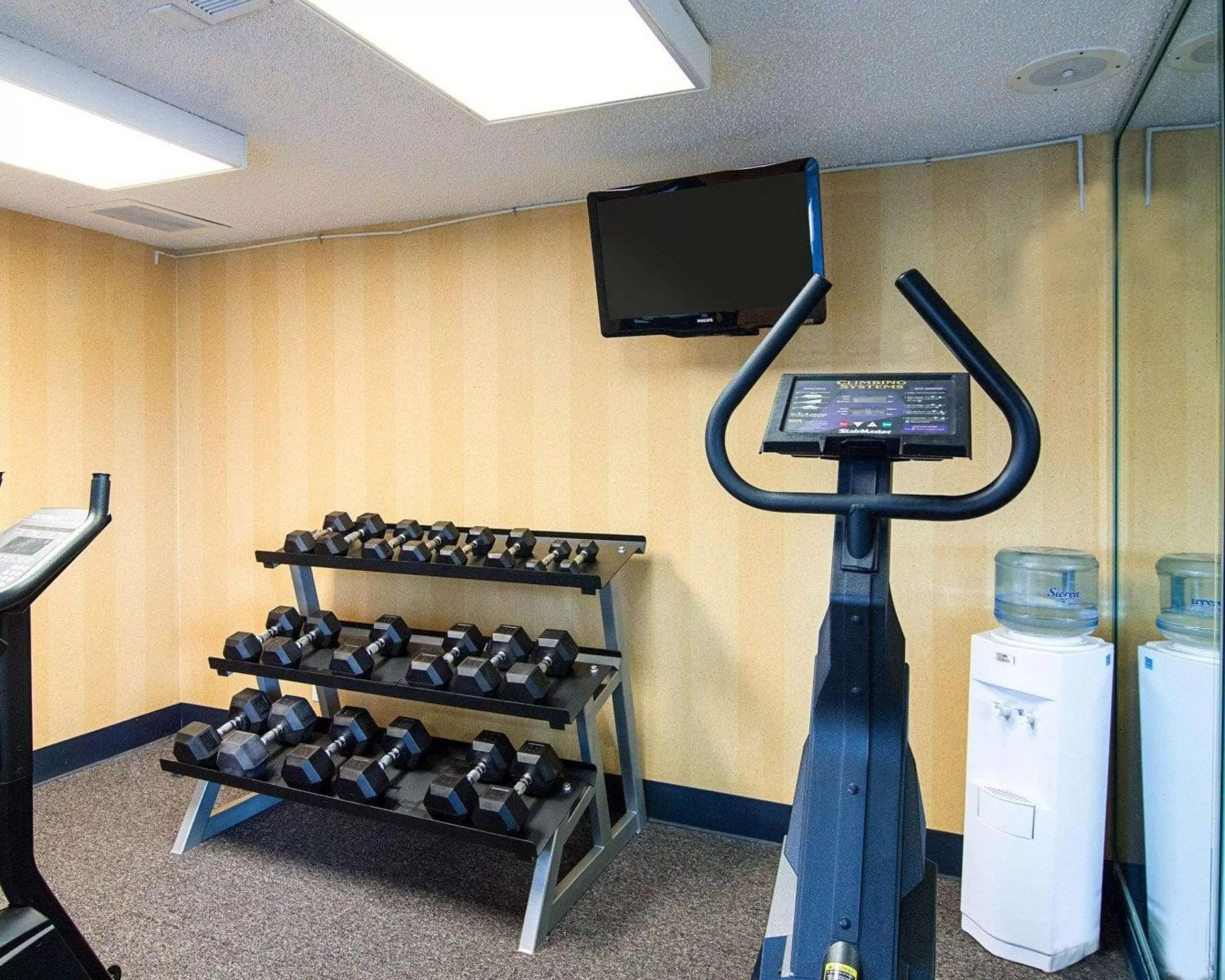 Fitness centre/facilities in Quality Inn Midland South