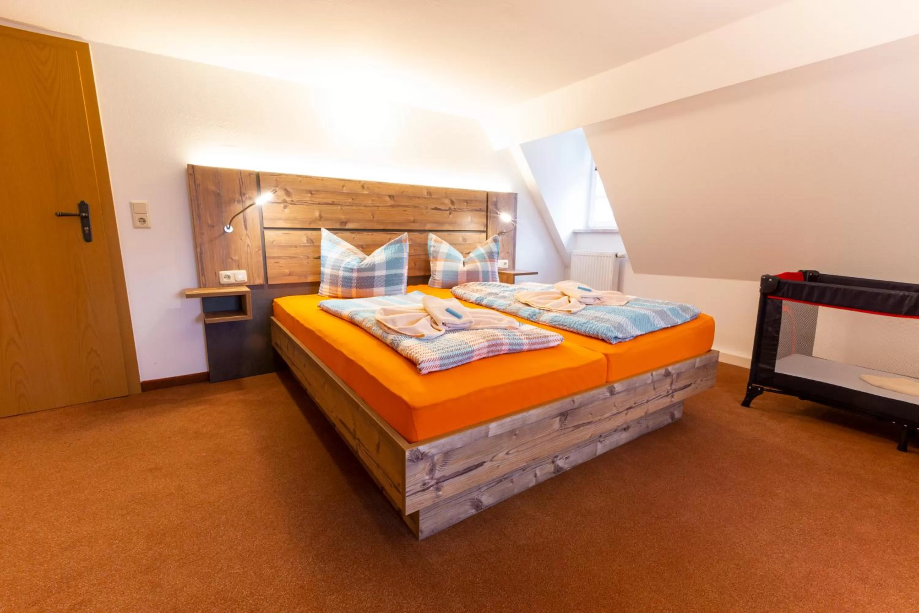 Photo of the whole room, Bed in Waldgasthof Bad Einsiedel