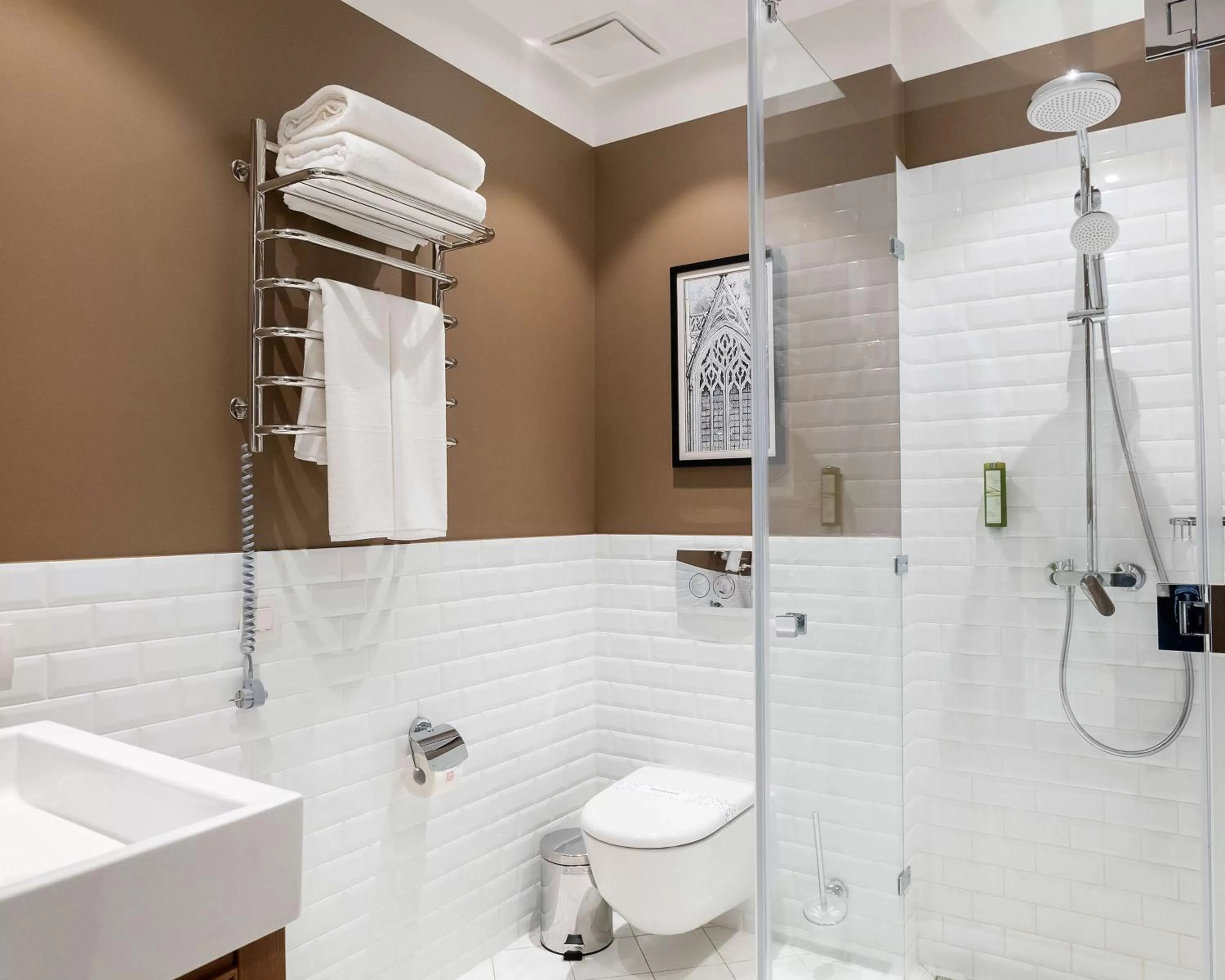 Shower in Best Western Plus Market Square Lviv