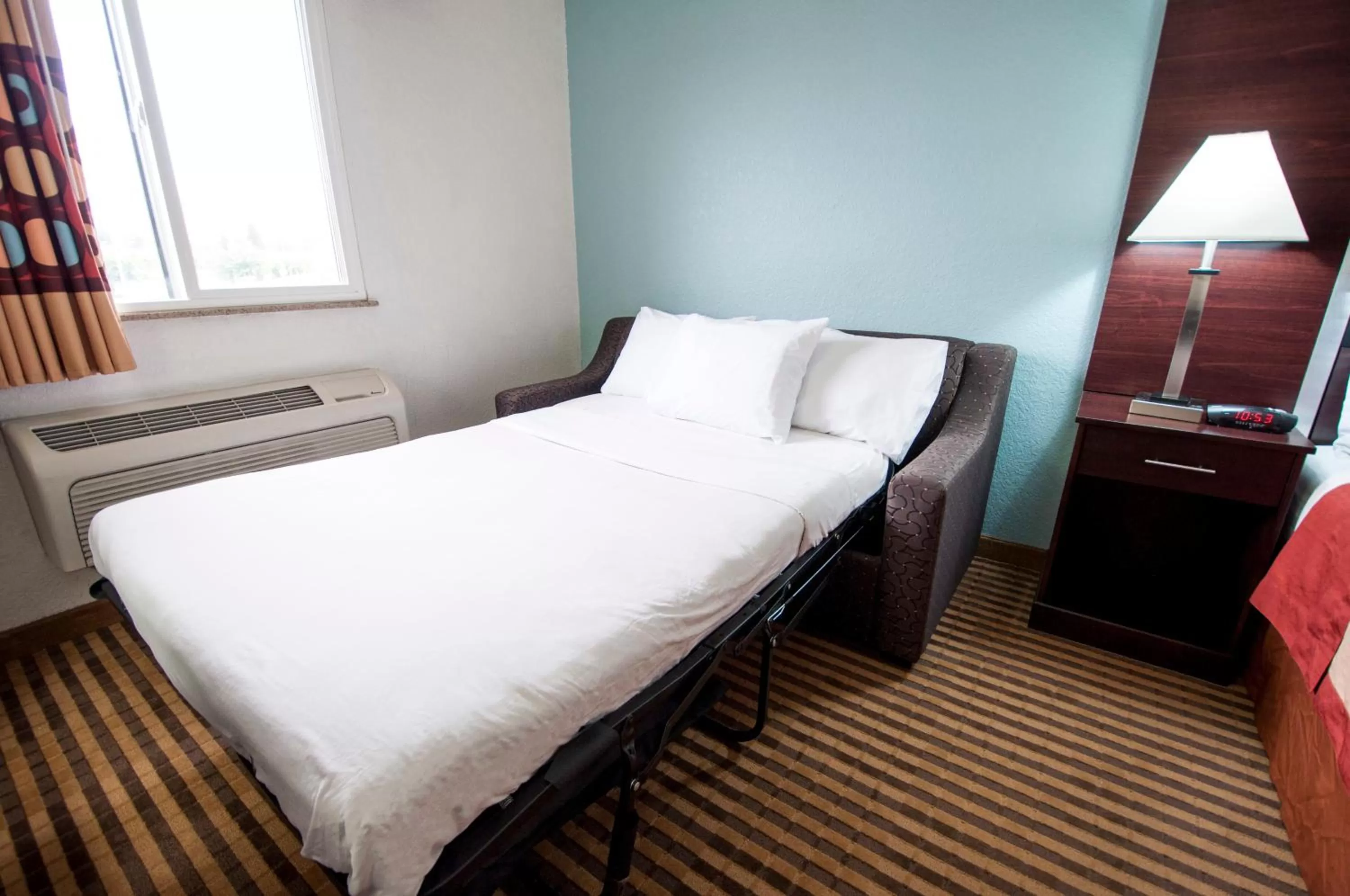 Bed in Quality Inn Wenatchee-Leavenworth