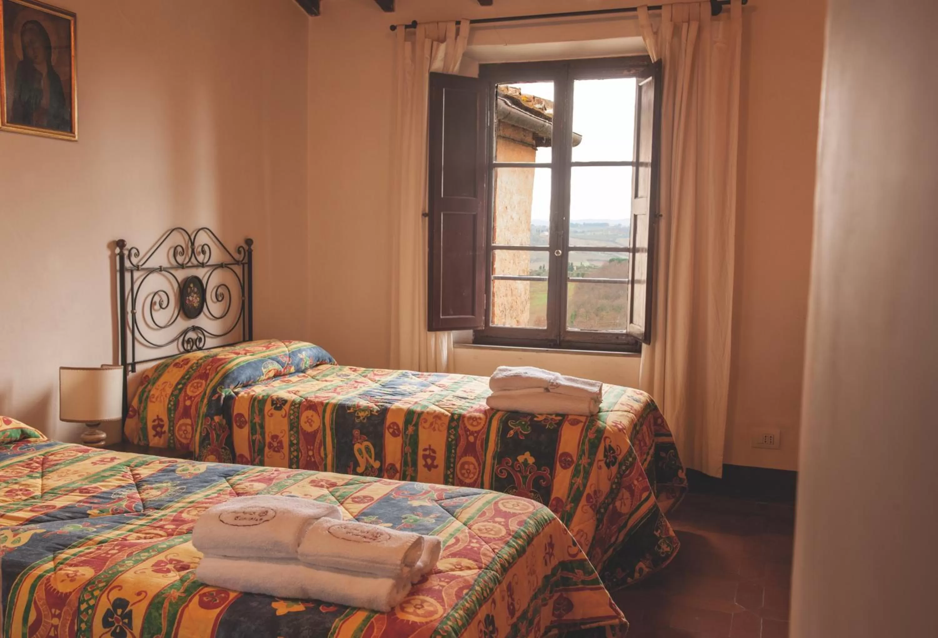 Bedroom, Bed in Certosa di Pontignano Residenza d'Epoca - Place of Charme