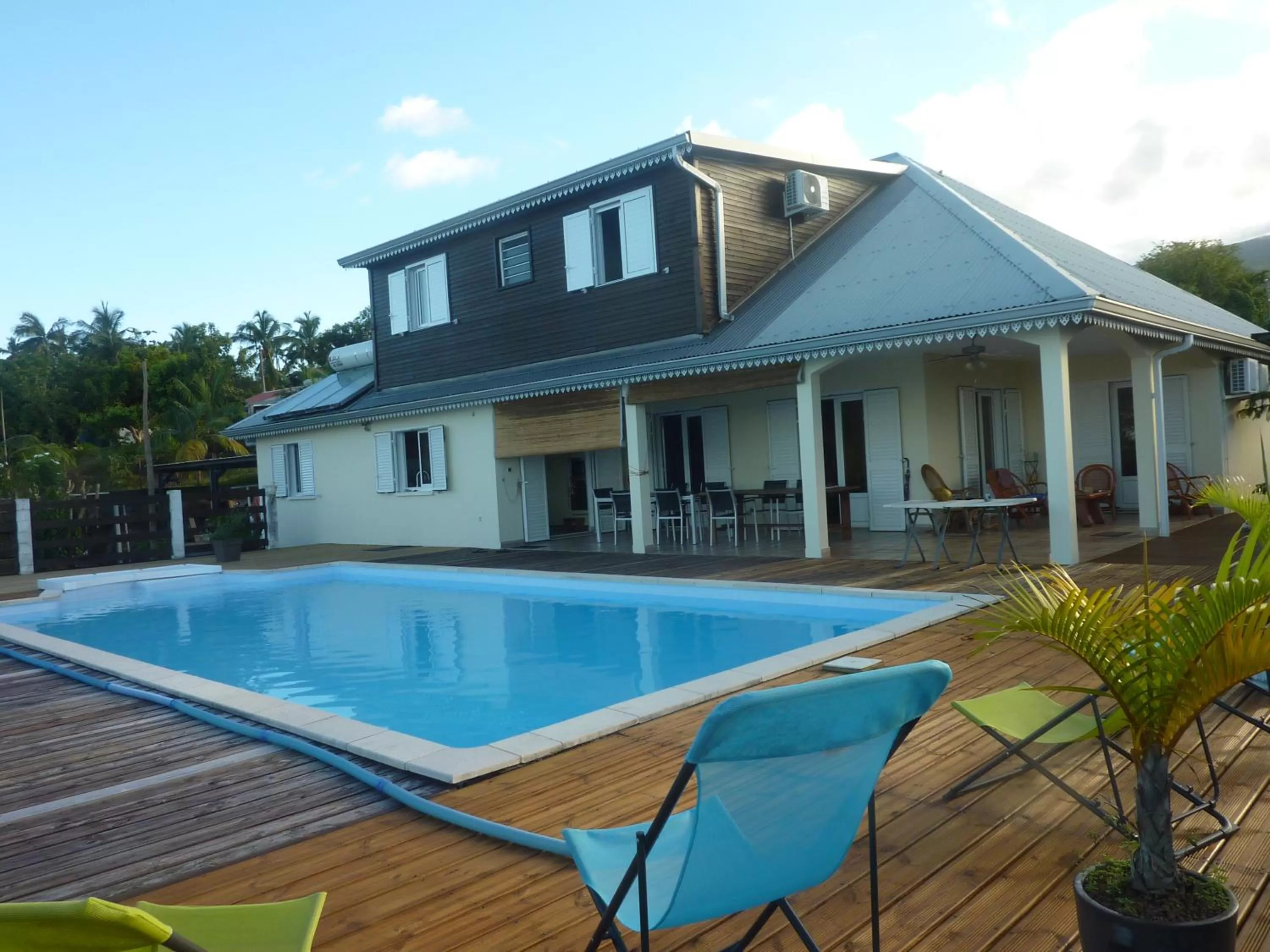 Property building in La Pointe au Corail