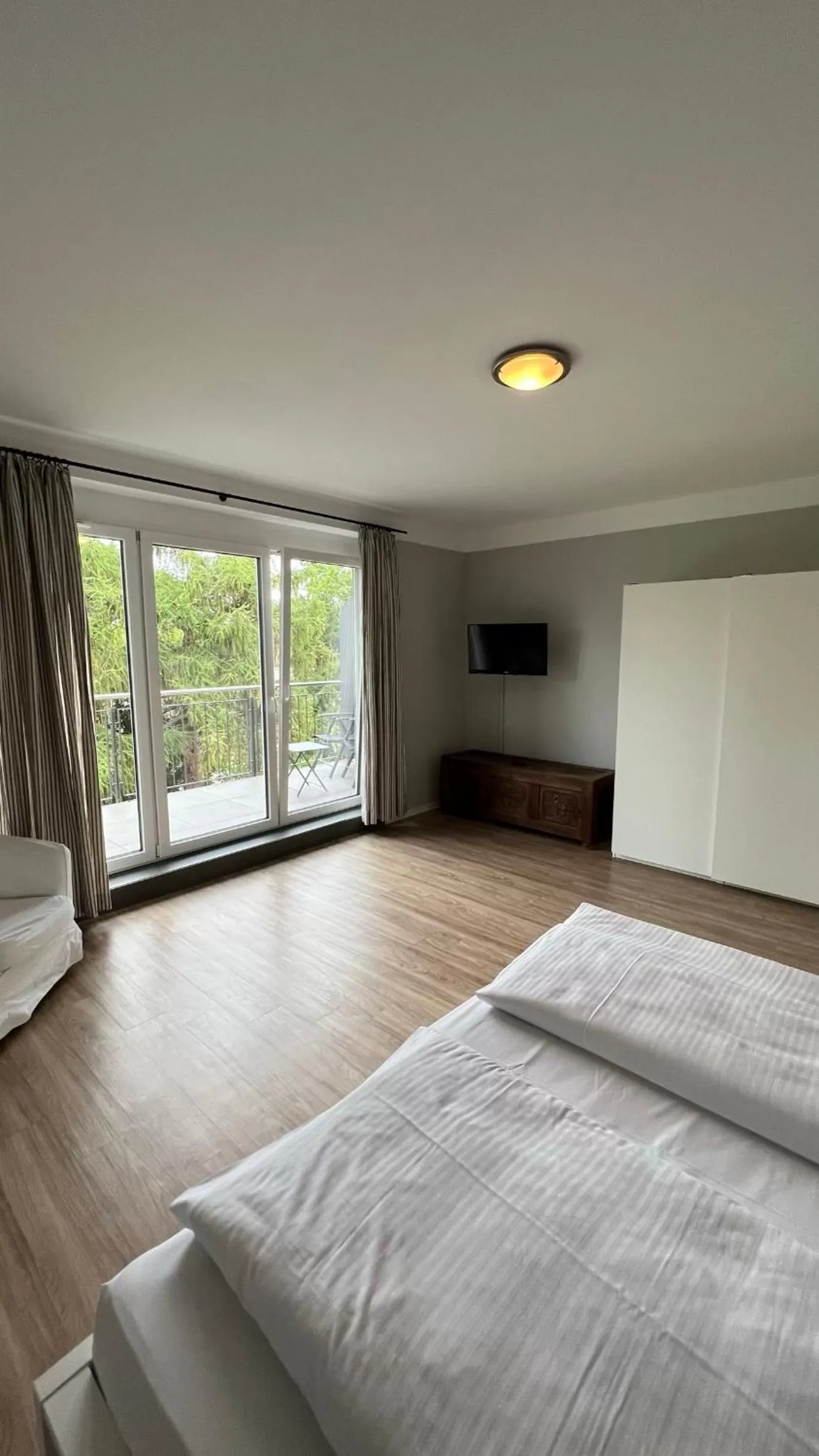 TV and multimedia, Bed in Hotel Am Römerwall