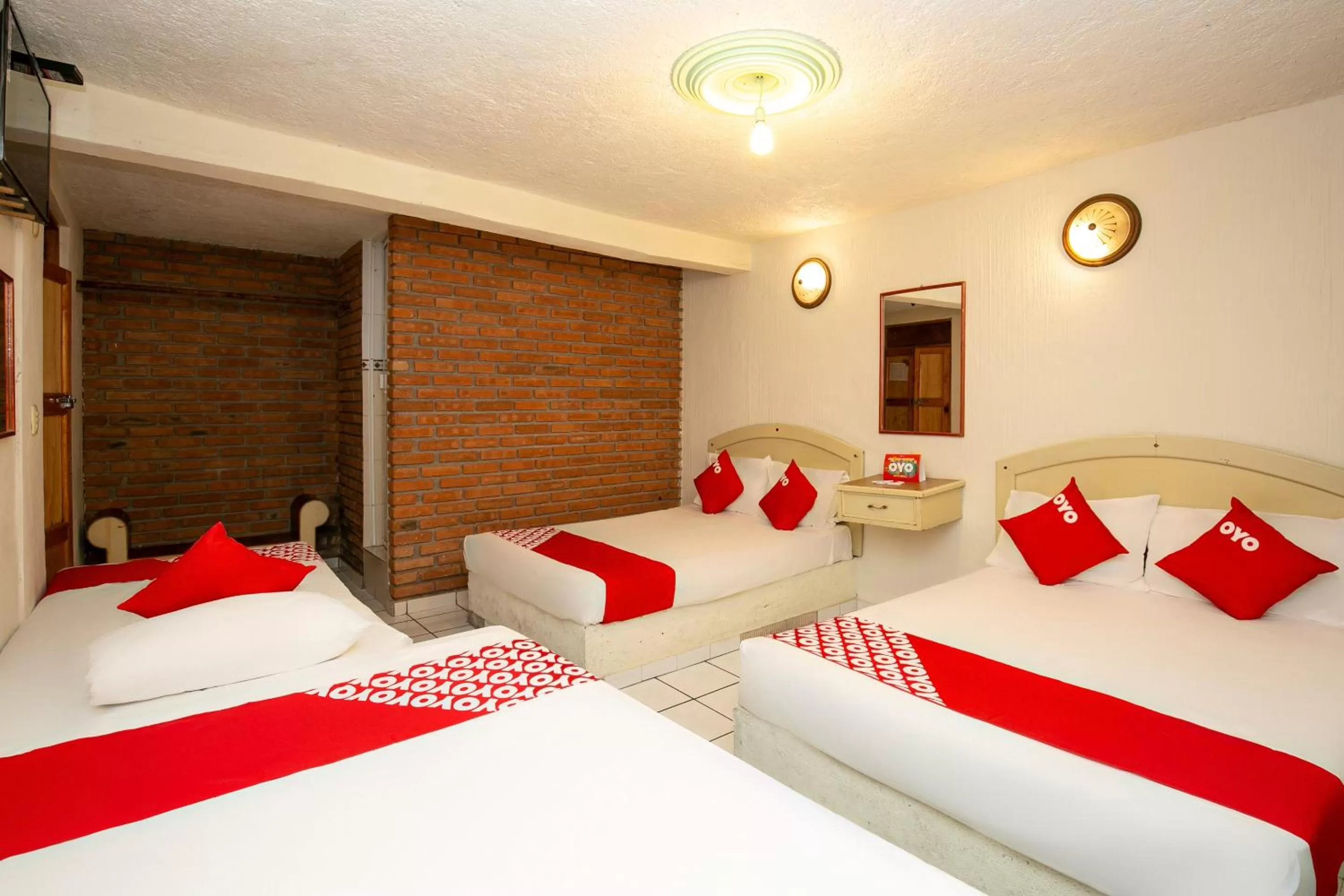 Bedroom in OYO La Casita