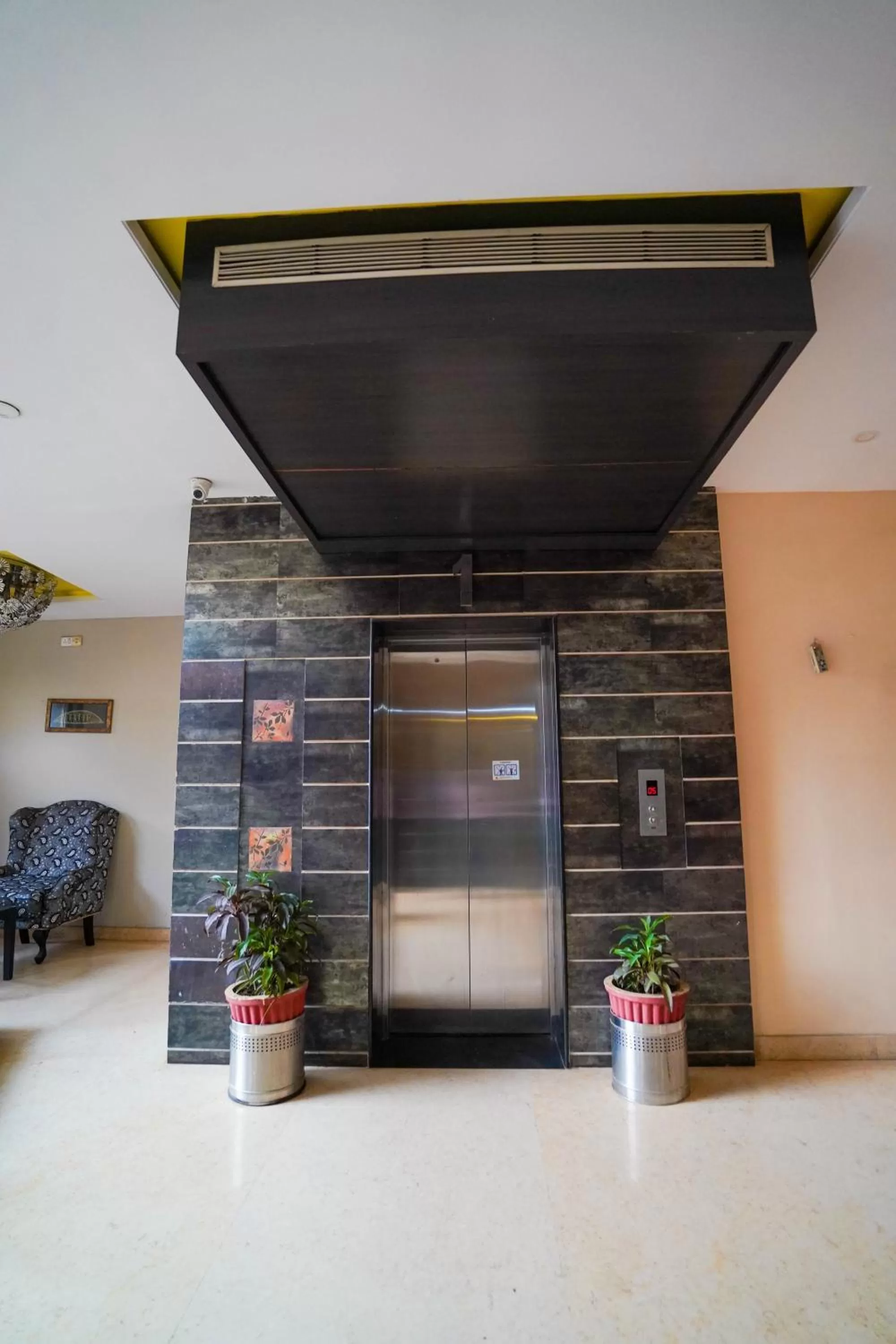 elevator in HOTEL SEVENTH SENSE