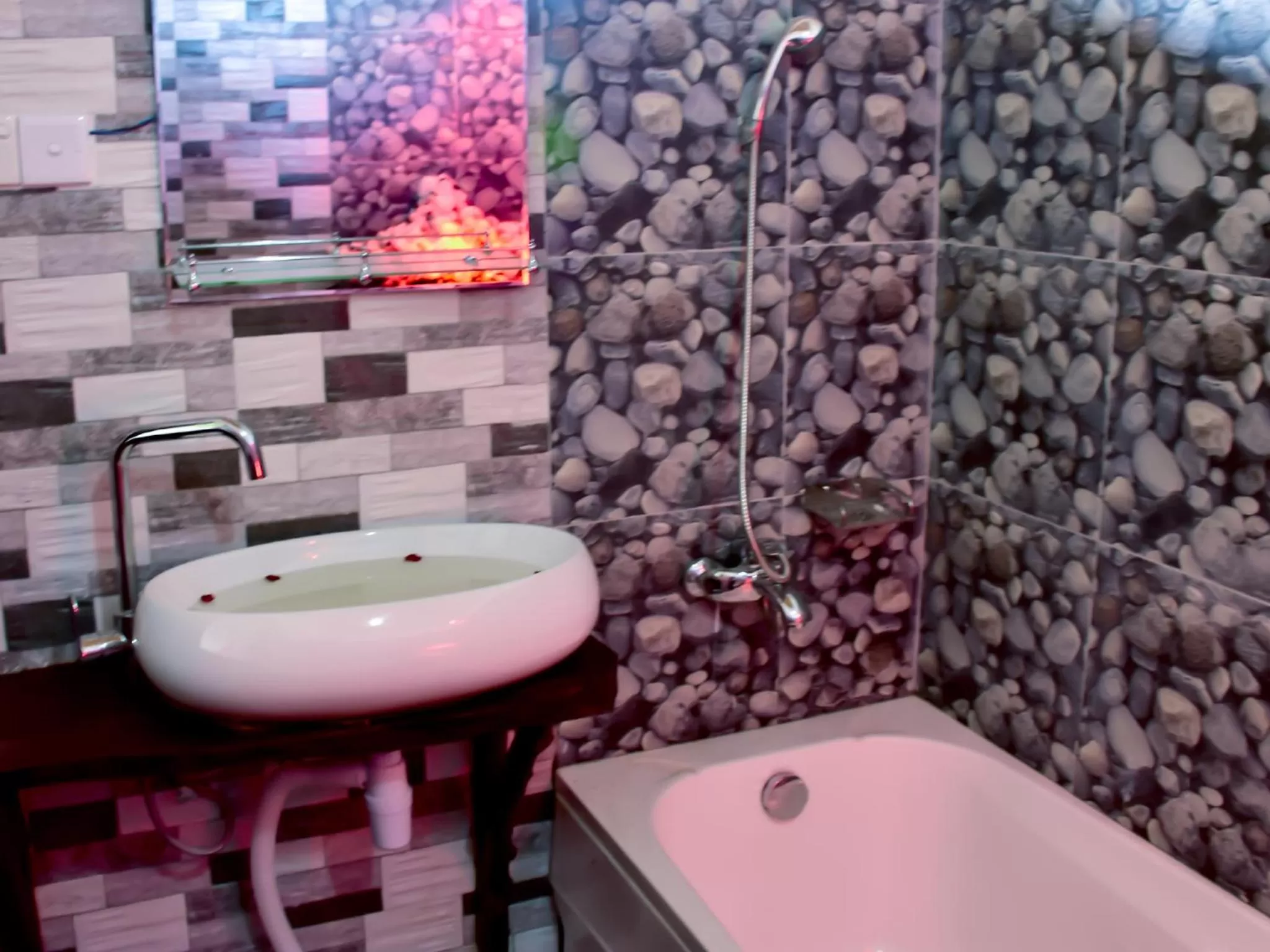 Bathroom in Ornateview Hotel