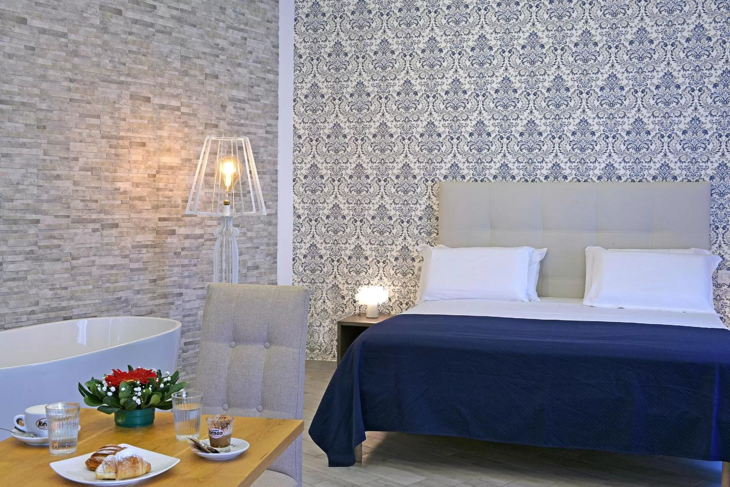 Bed in Barbarella Spa