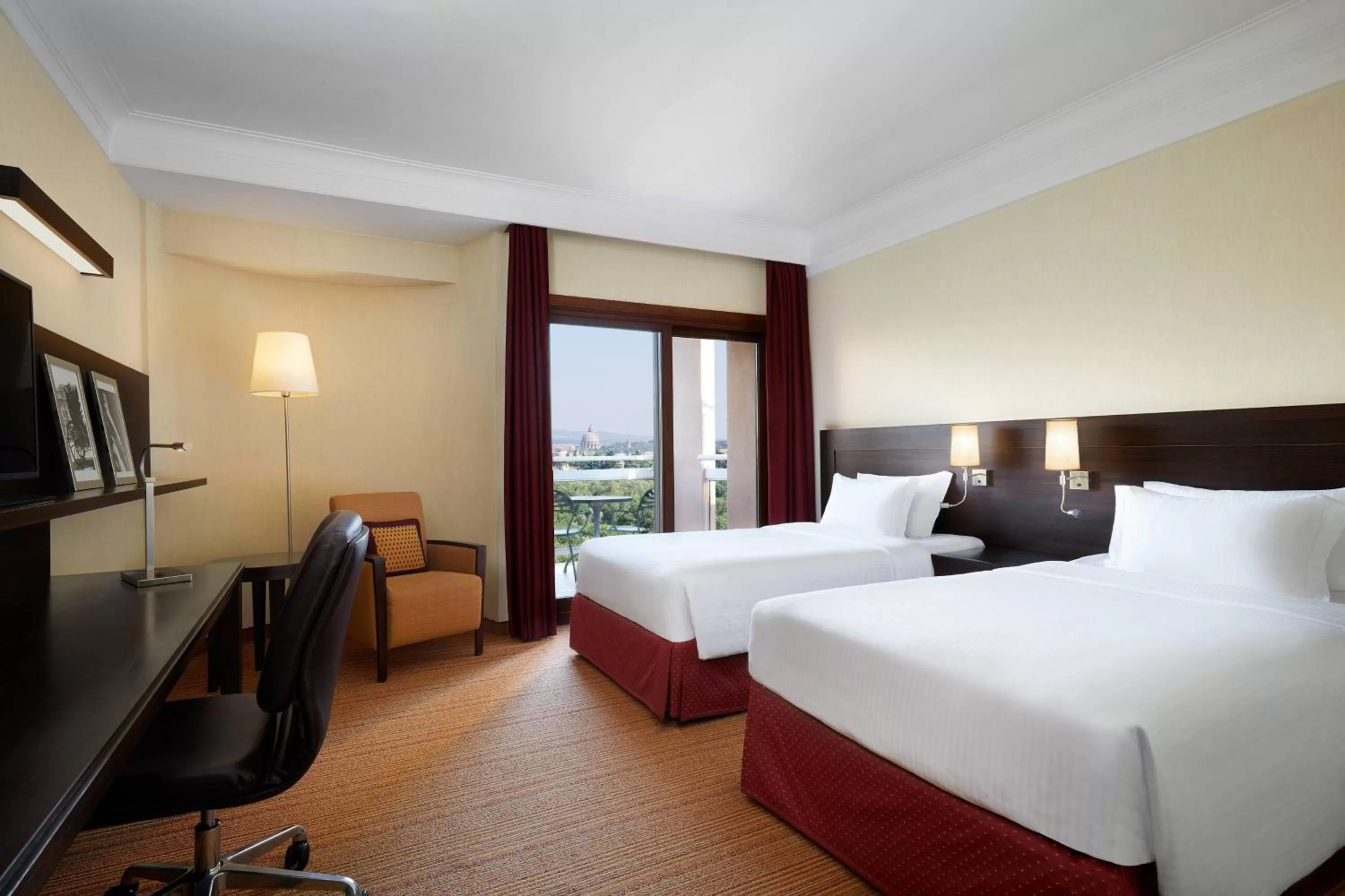 Photo of the whole room, Bed in Courtyard by Marriott Rome Central Park