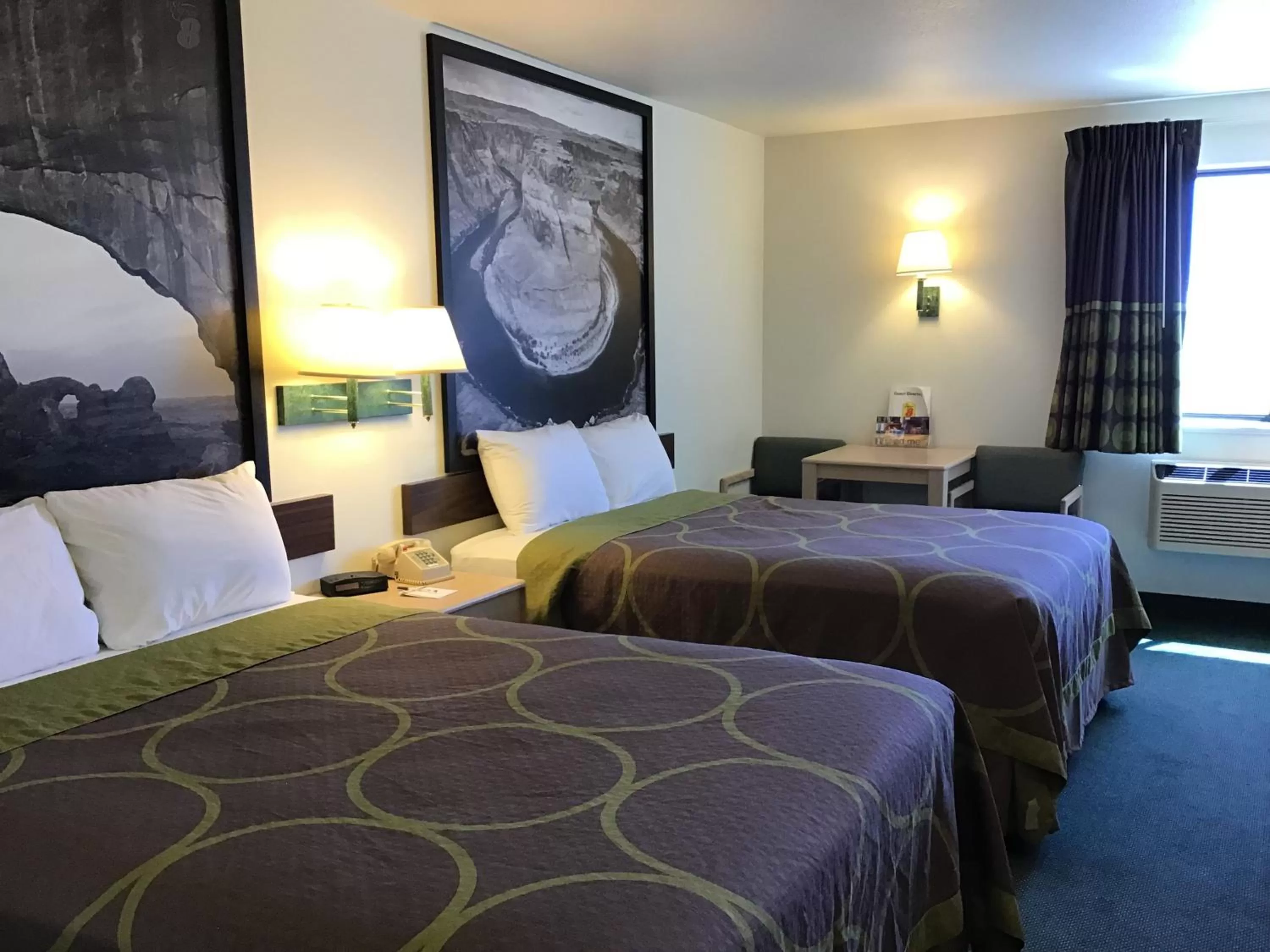 Bed in Arch Canyon Inn