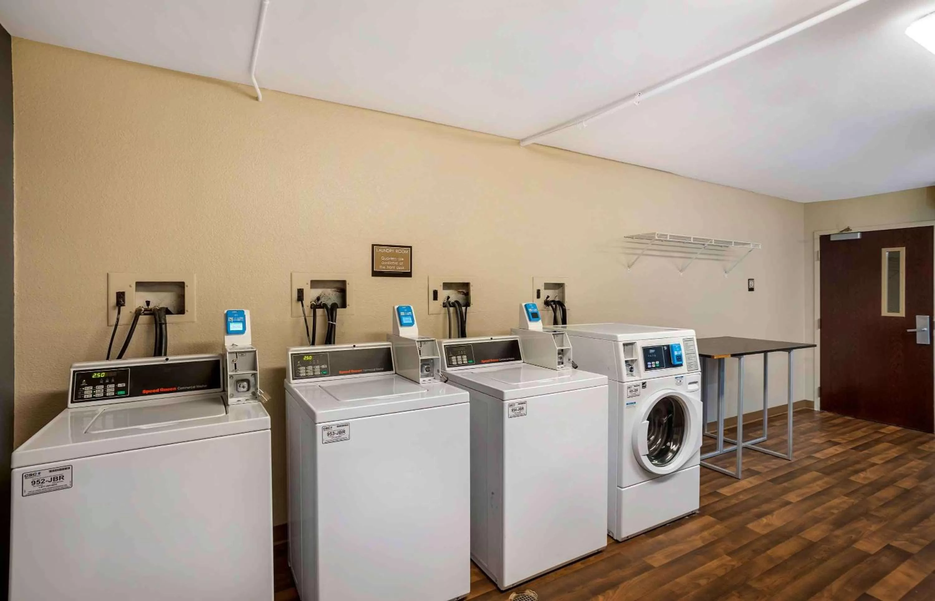 Property building in Suburban Studios Exton - Philadelphia Great Valley