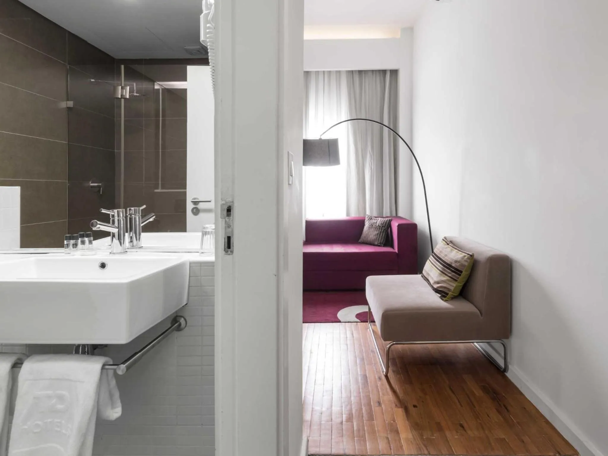 Toilet in Hotel Tivoli Maputo