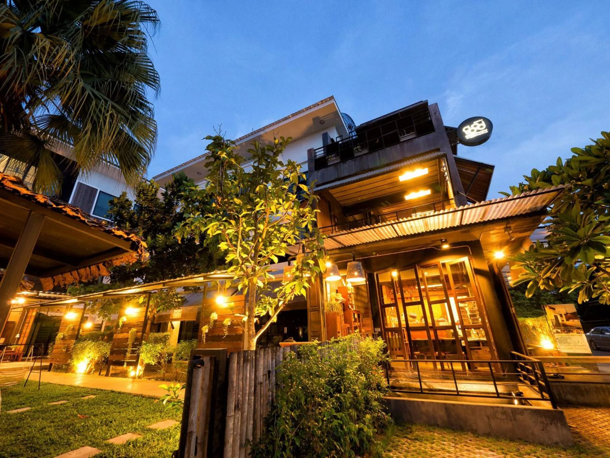 Property building in Gord ChiangMai Hotel