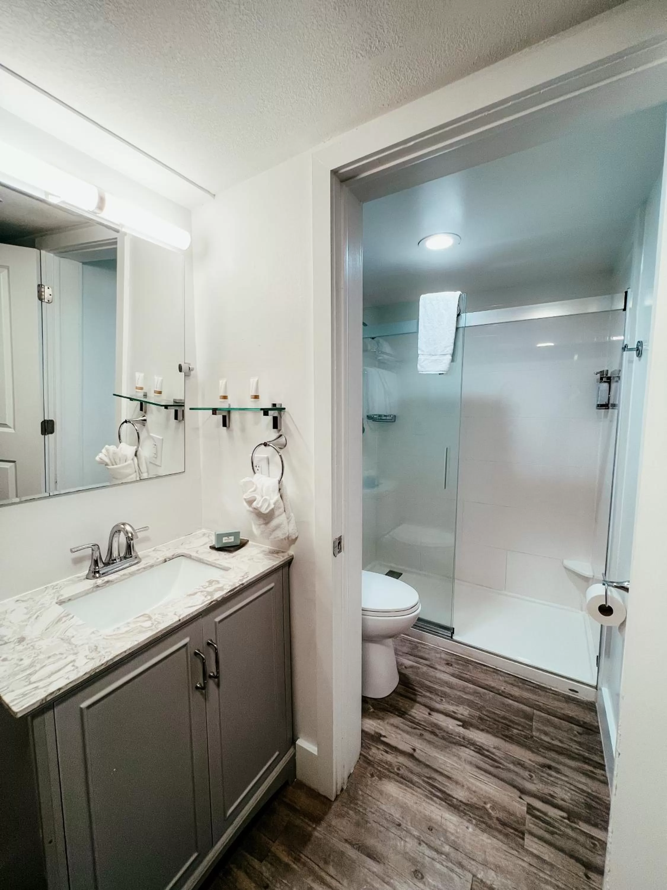 Bathroom in Bayside Inn Key Largo