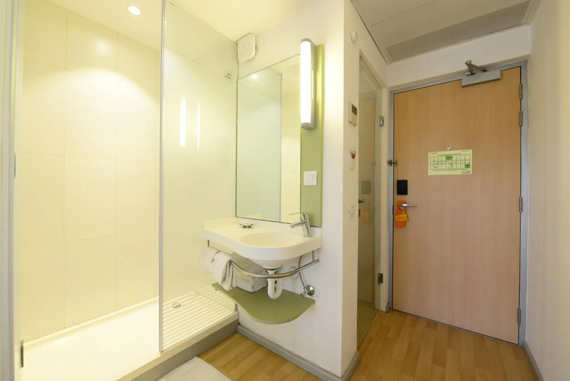 Shower in Ginger Lucknow