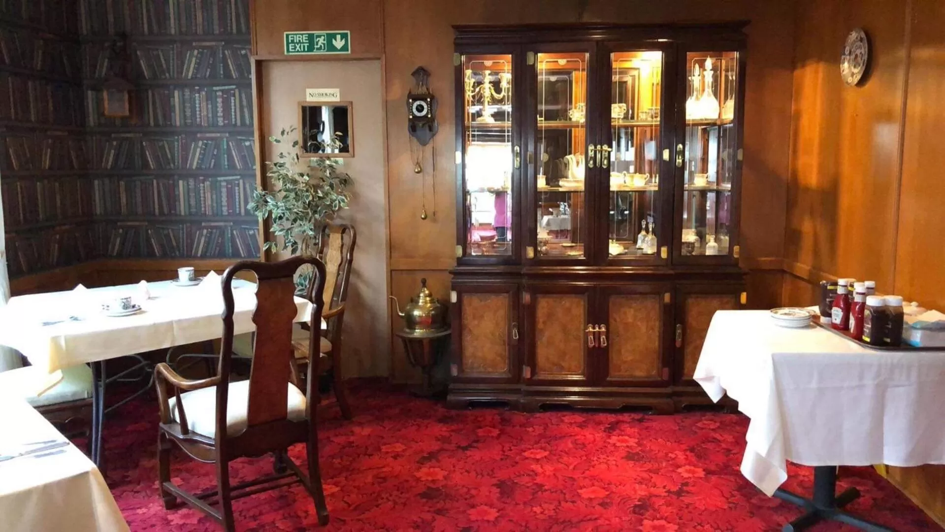 Dining area in Gable End Hotel