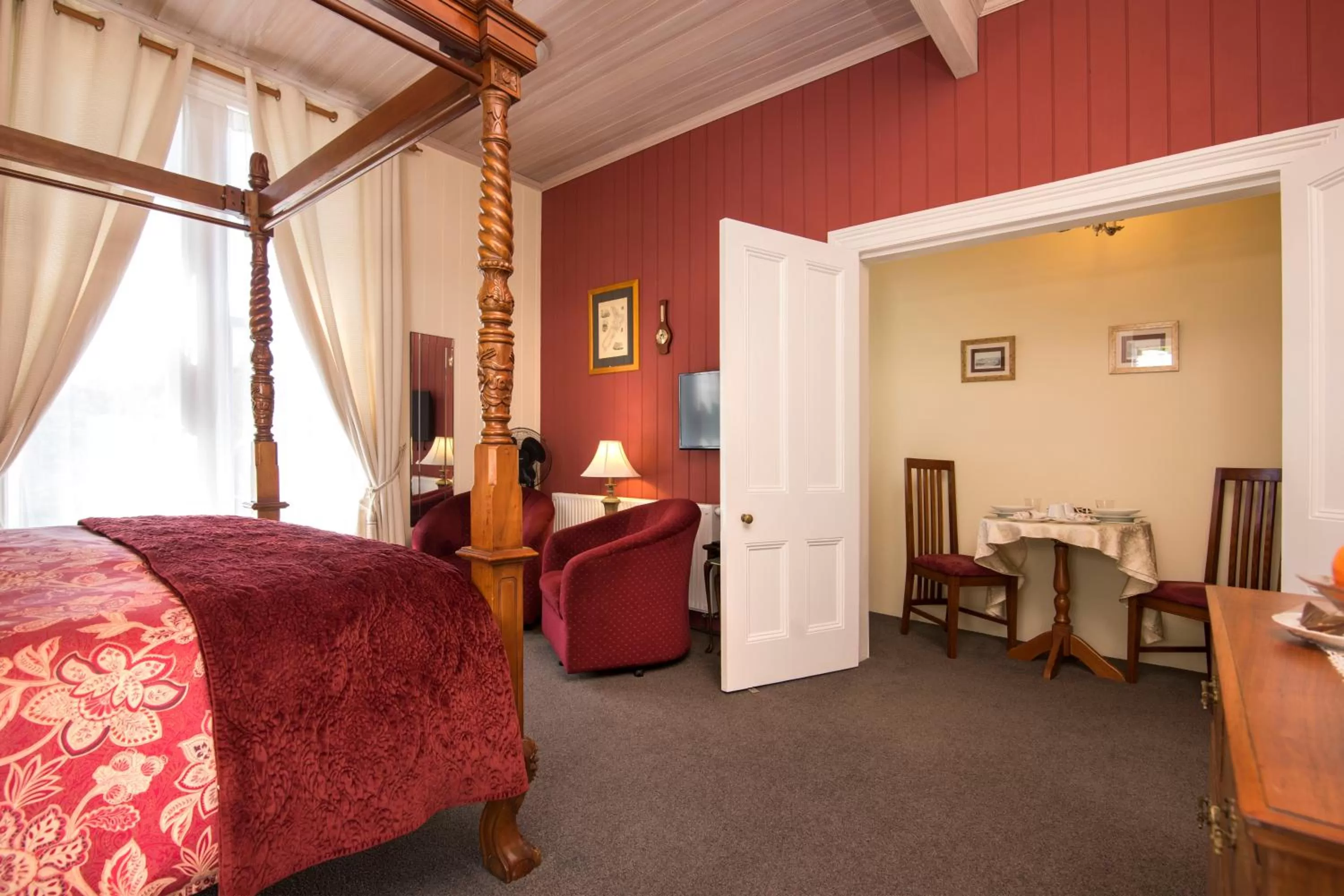 Sennen House Boutique Accommodation