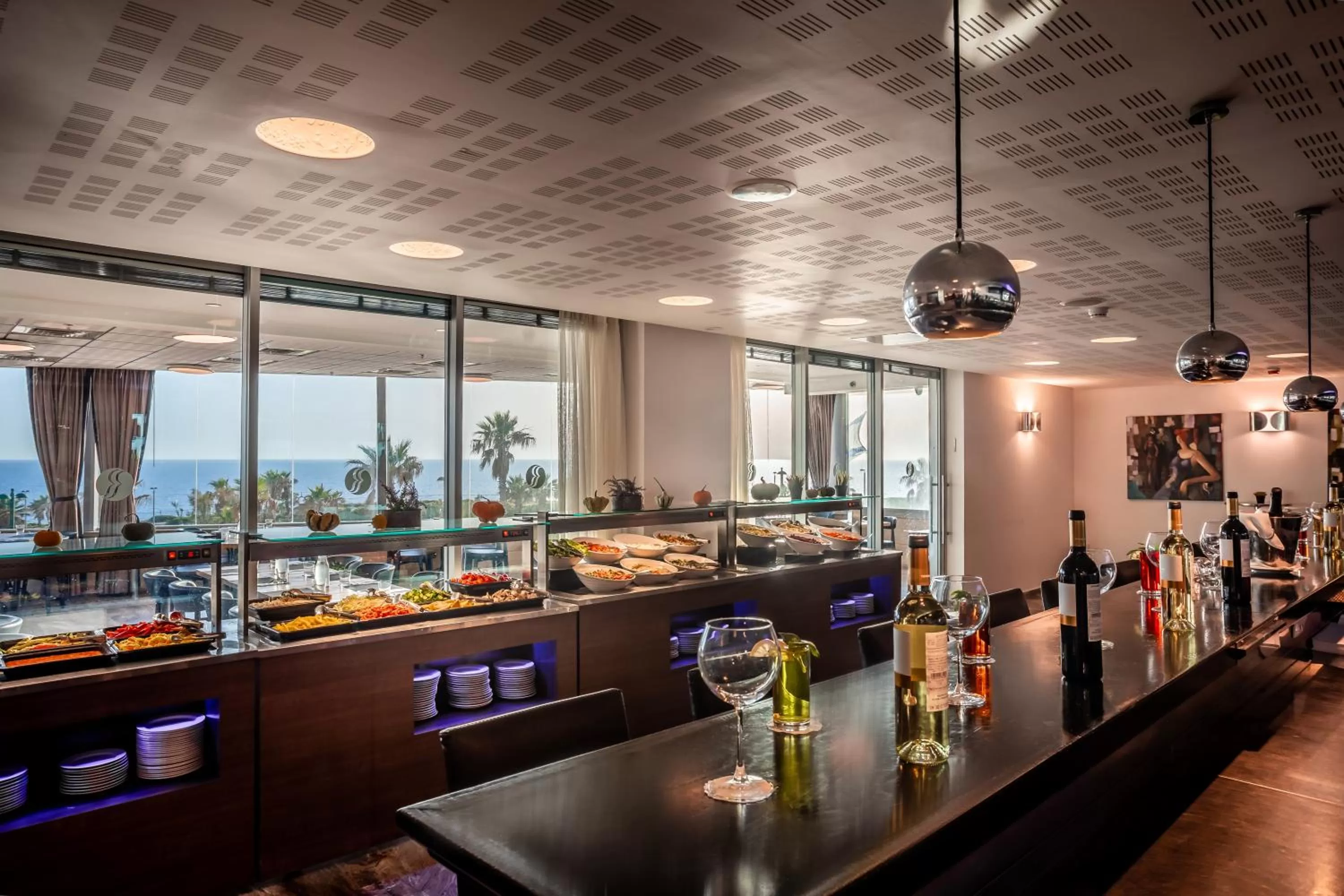 Lounge or bar in David's Harp Hotel & Suites Netanya