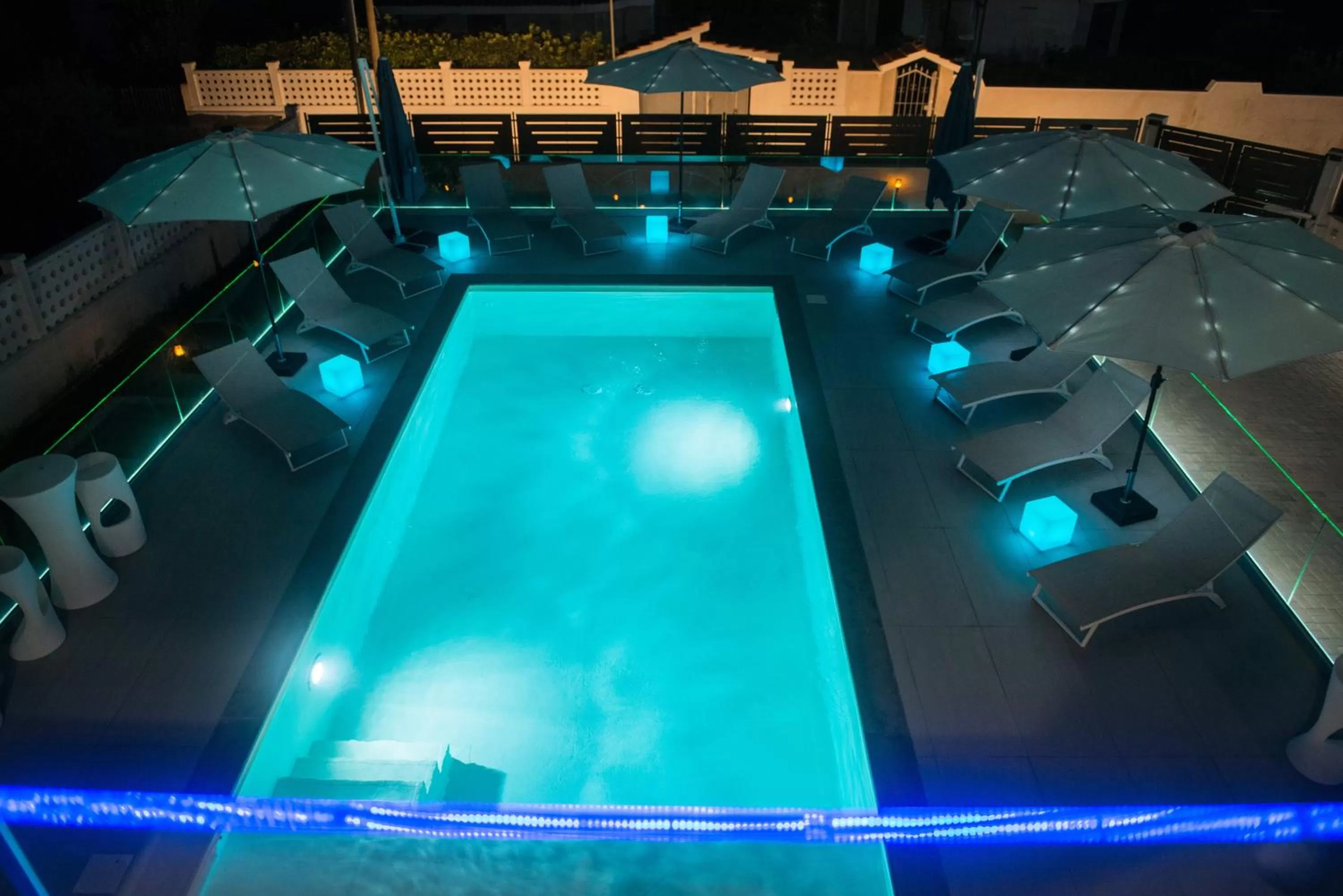 Pool view, Swimming Pool in Divina Perla