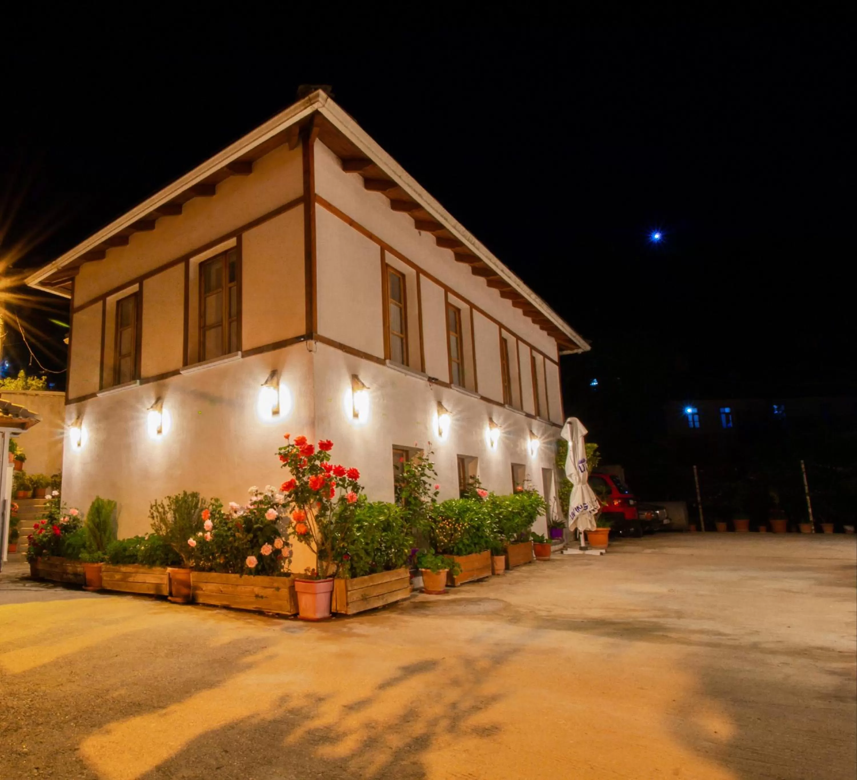 Property Building in Hotel Bebej Tradicional