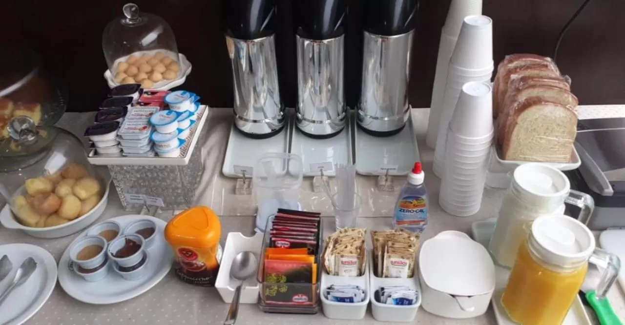 Breakfast, Coffee/Tea Facilities in Hotel Aero Sleep Campinas