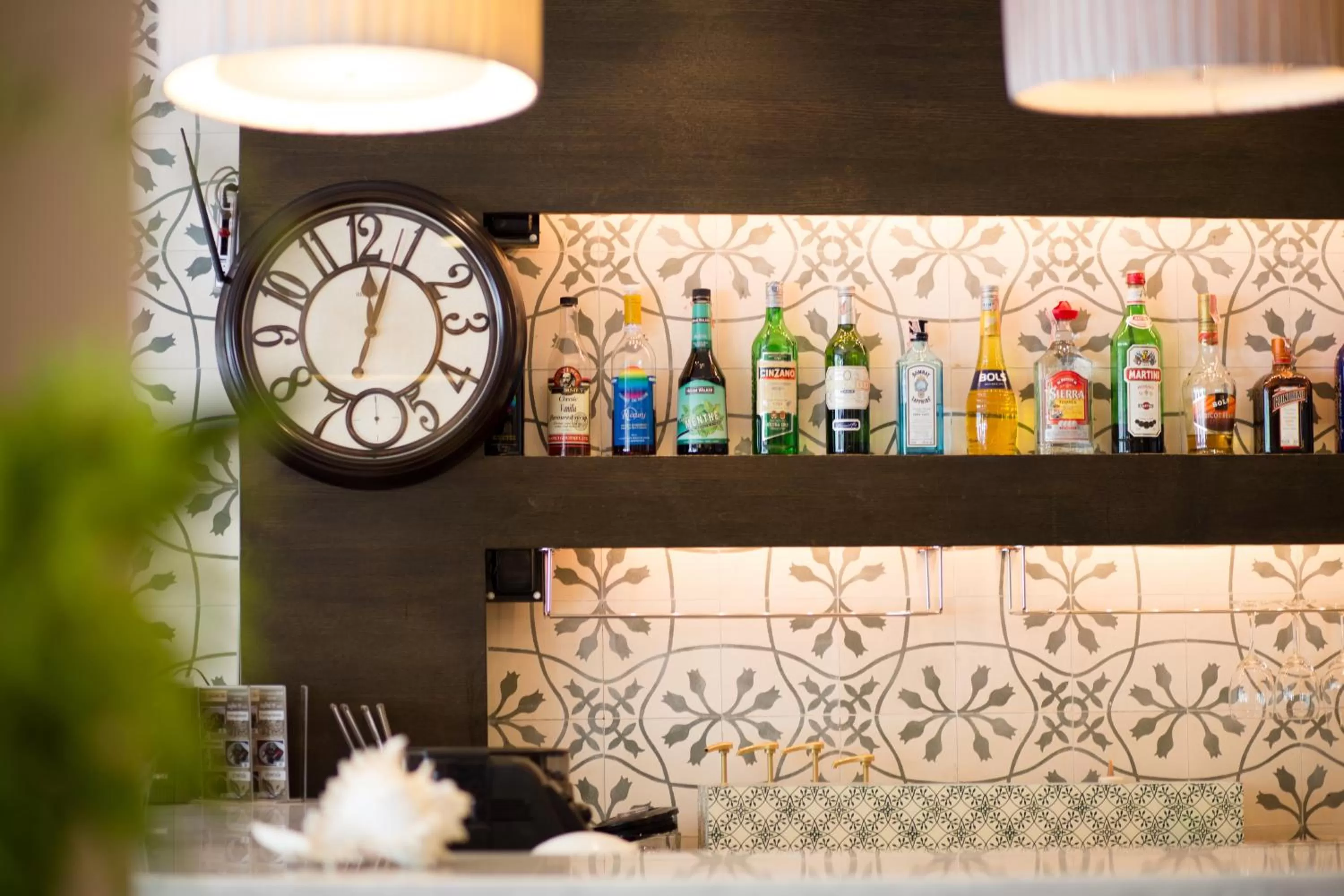 Restaurant/places to eat in Aphrodite Inn Bangkok