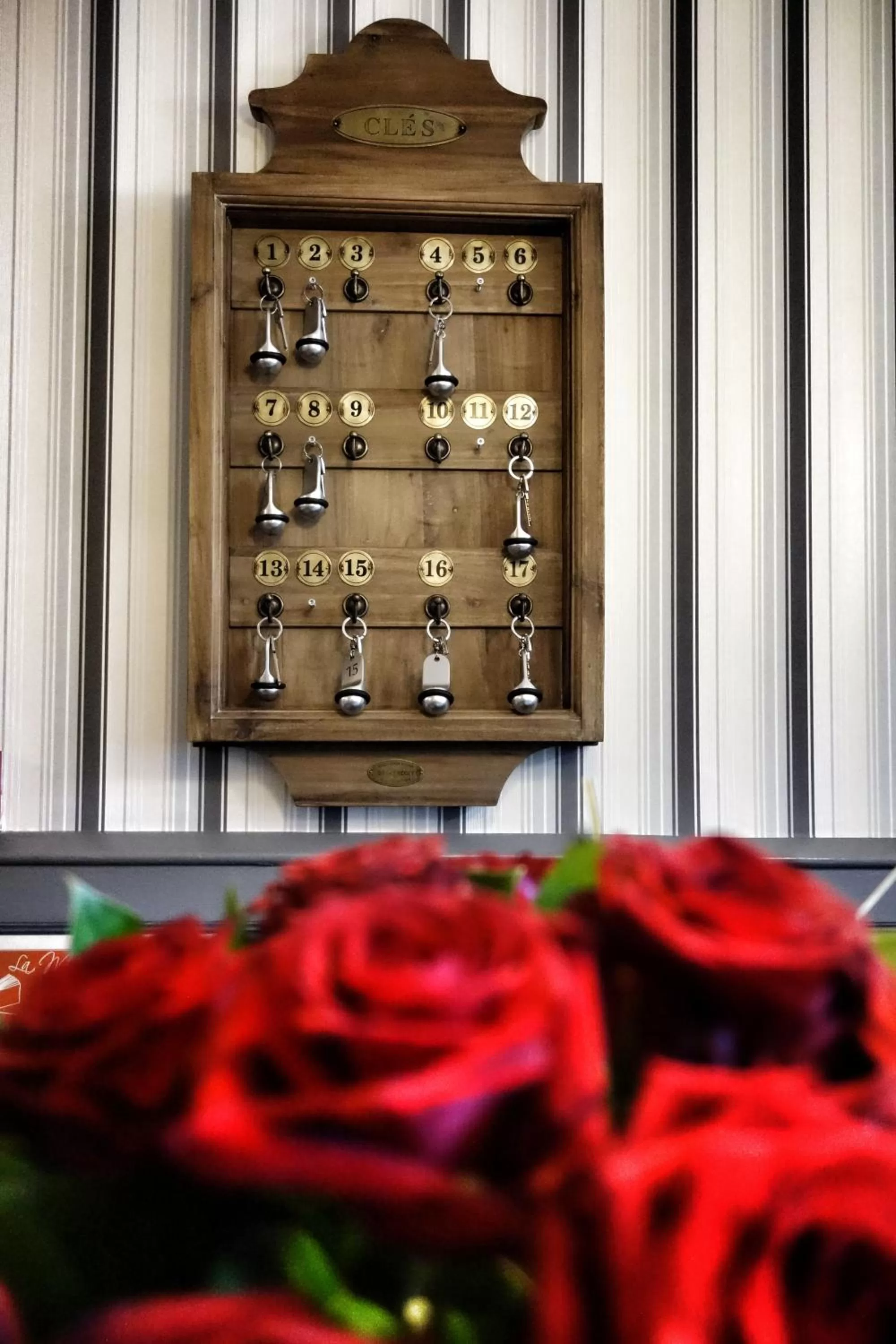 Decorative detail in Hôtel Henri IV