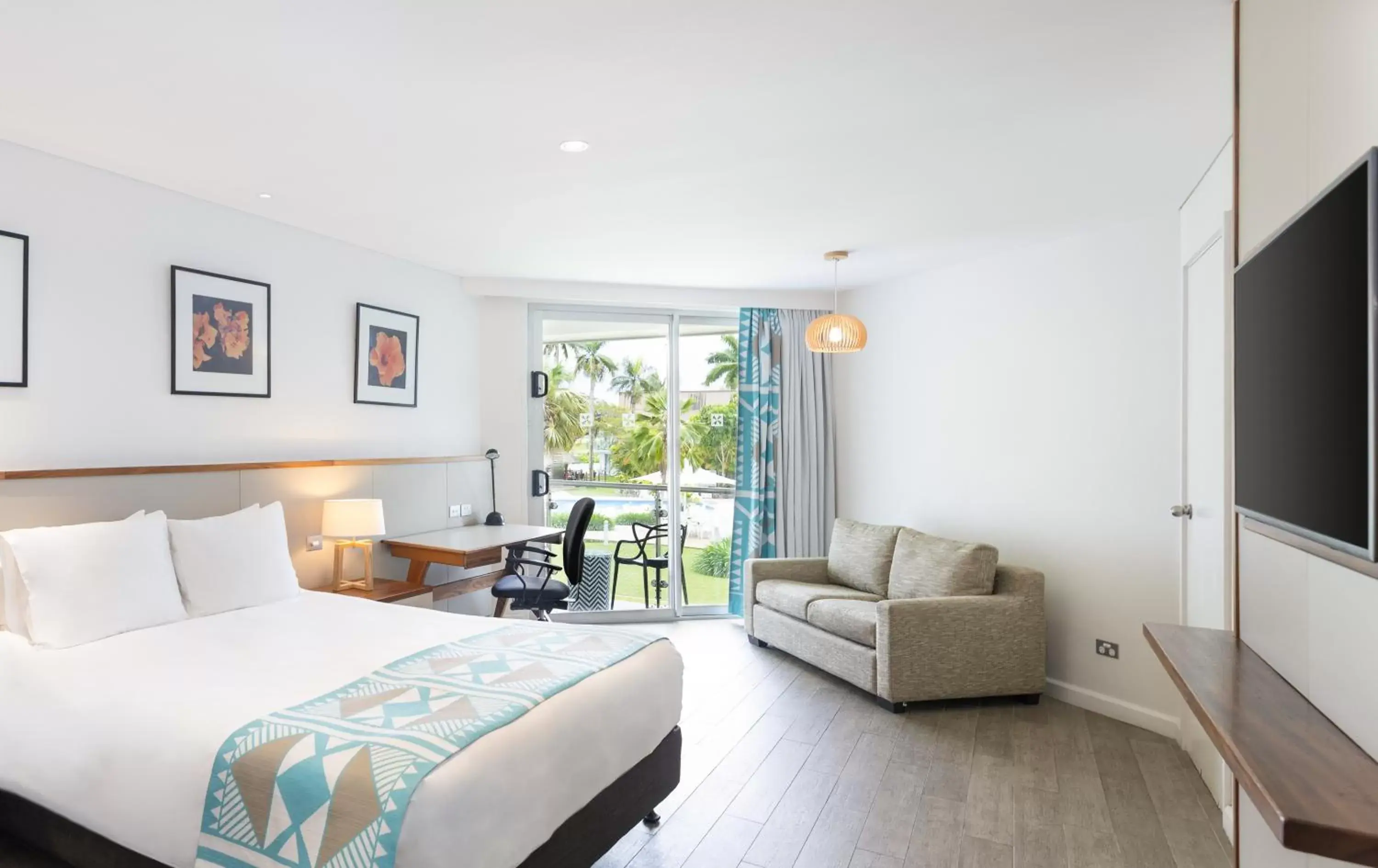 Queen Room with Sofa Bed in Holiday Inn Suva by IHG Queen Room with Sofa Bed in Holiday Inn Suva by IHG