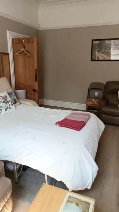 Bed in Private rooms with breakfast in Bishop Auckland