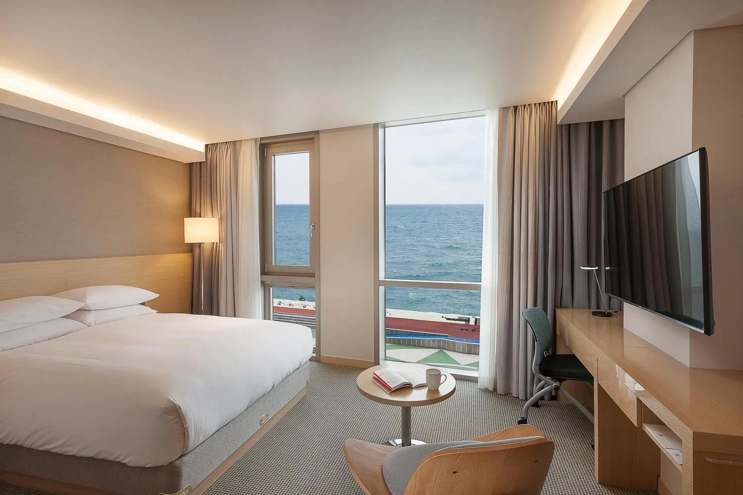 Deluxe Double Room with Sea View in Hotel Regent Marine The Blue
