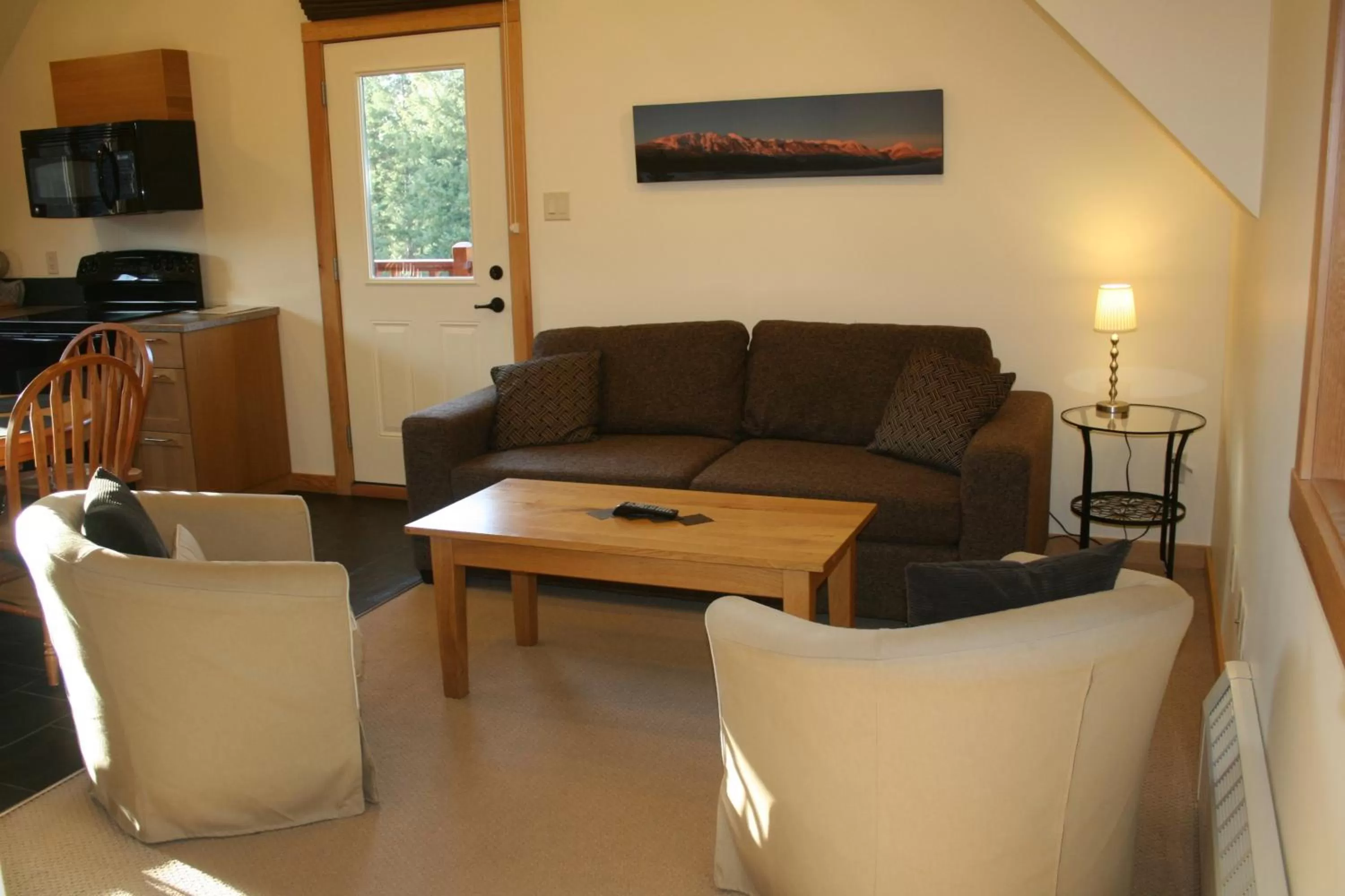 Living room in Canyon Ridge Lodge