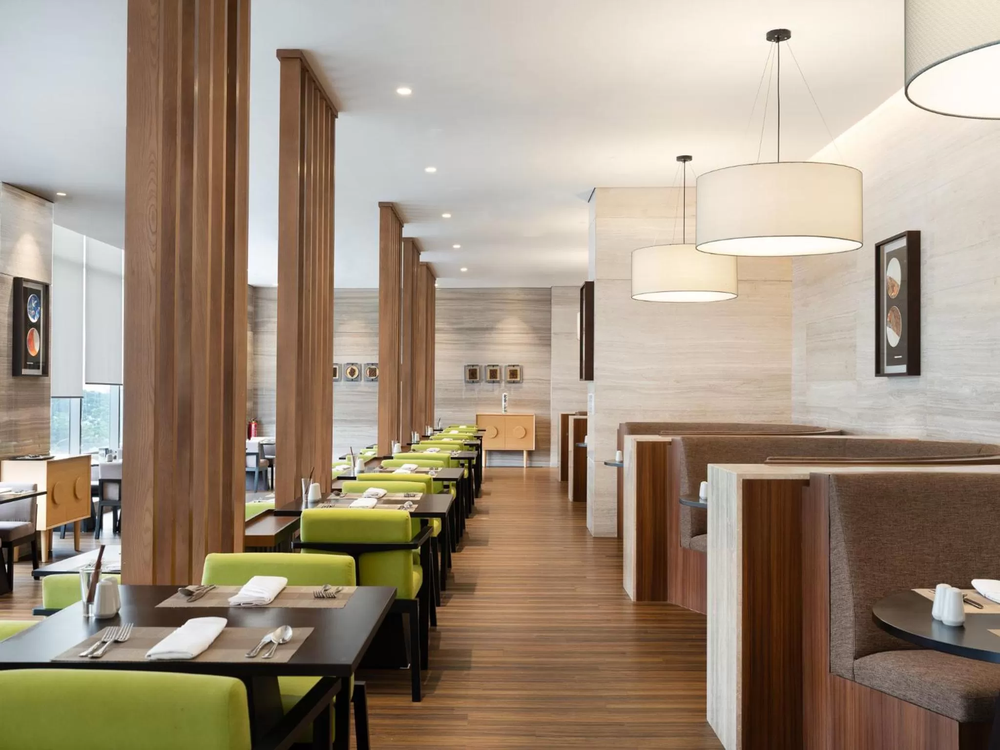 Restaurant/places to eat in Holiday Inn & Suites Jakarta Gajah Mada by IHG