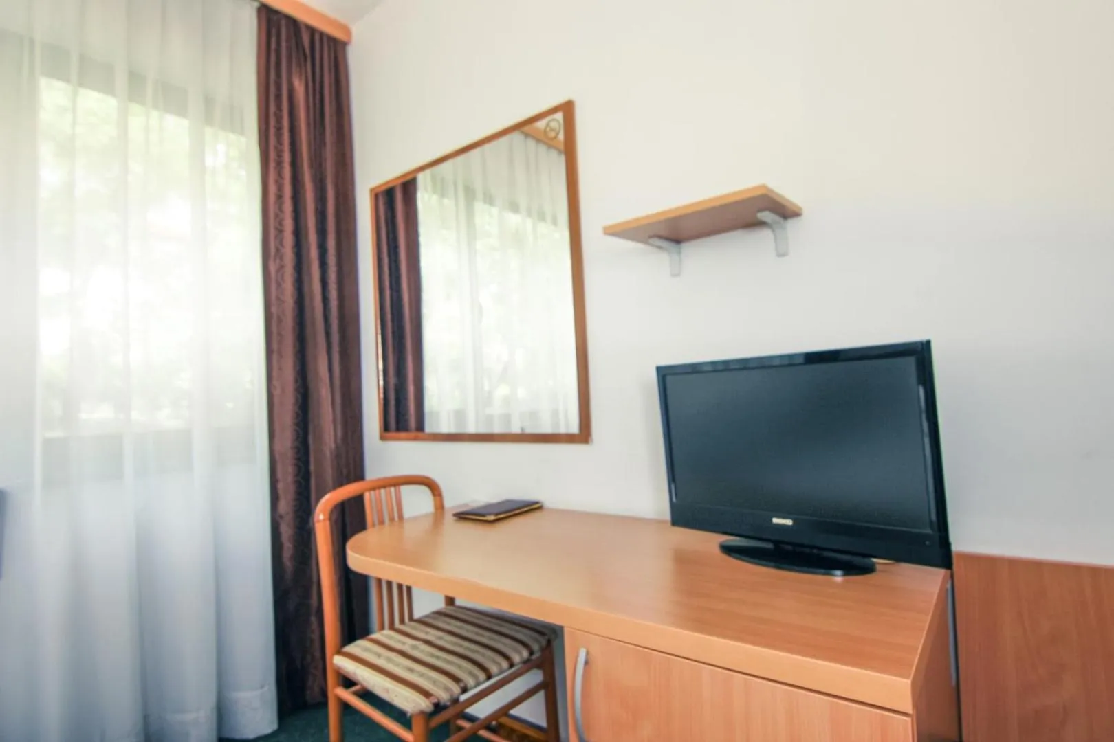 TV and multimedia in Hotel Grand