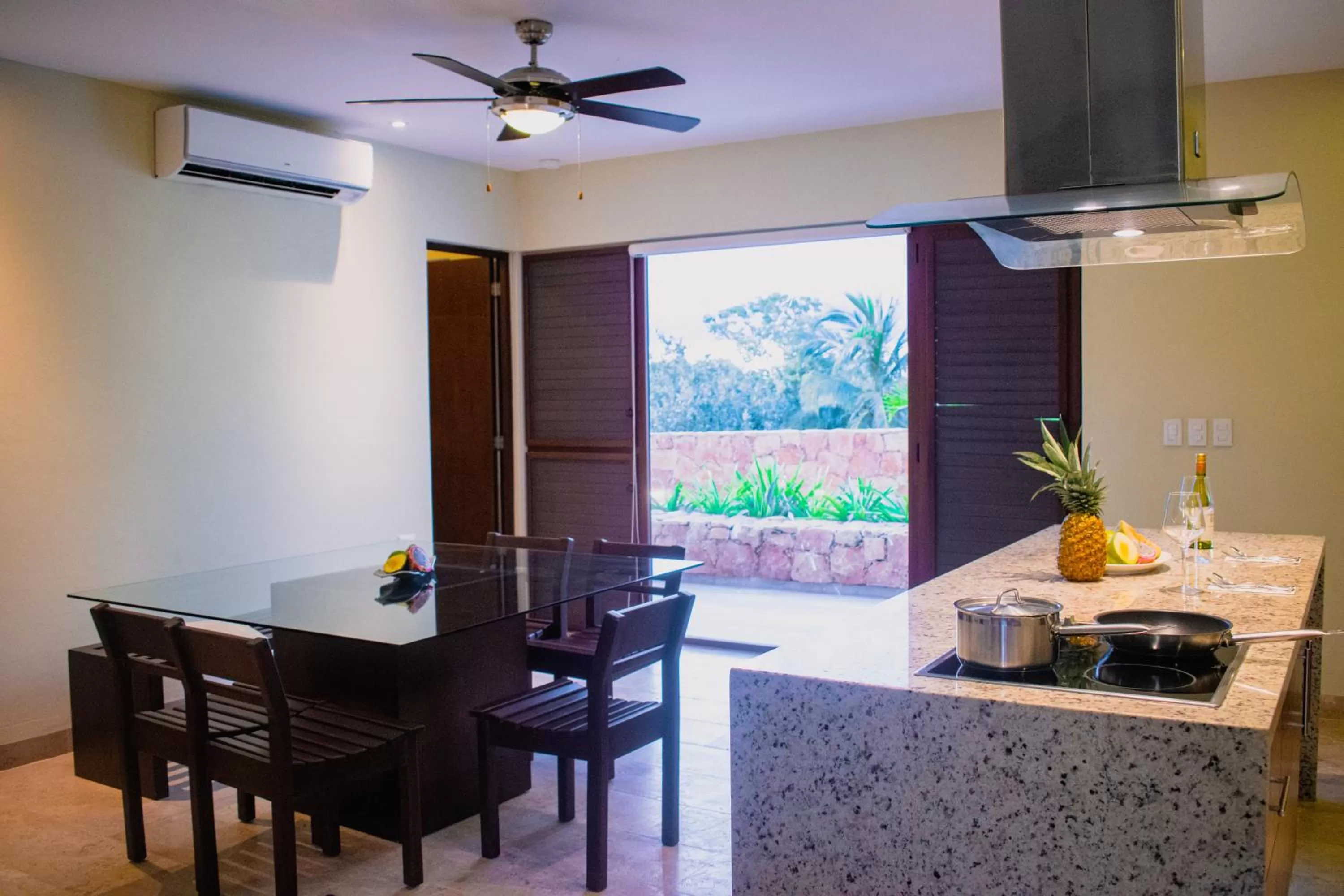 Dining area in Villas Grand Marina Kinuh