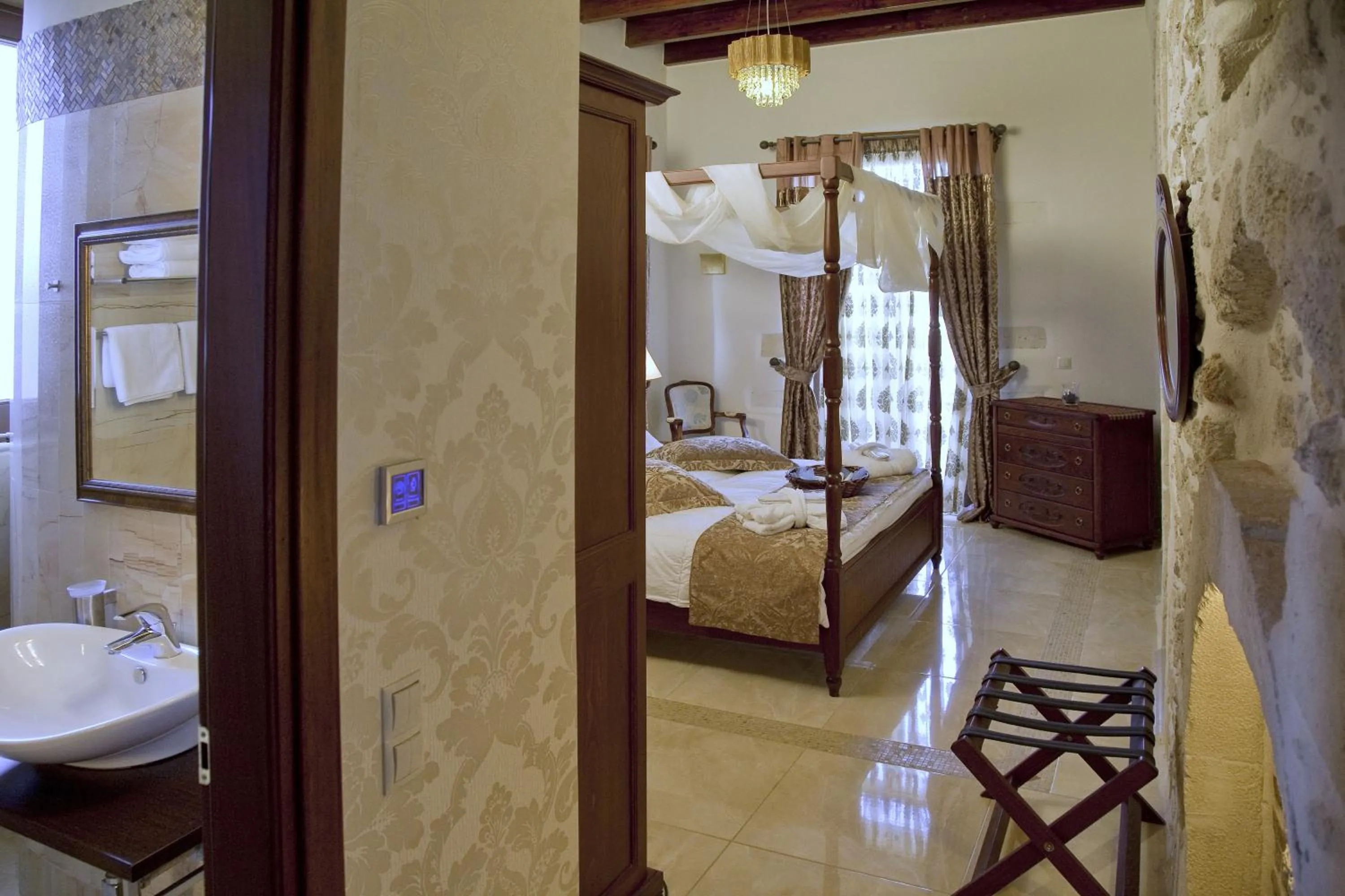 Decorative detail, Bed in Antica Dimora Suites