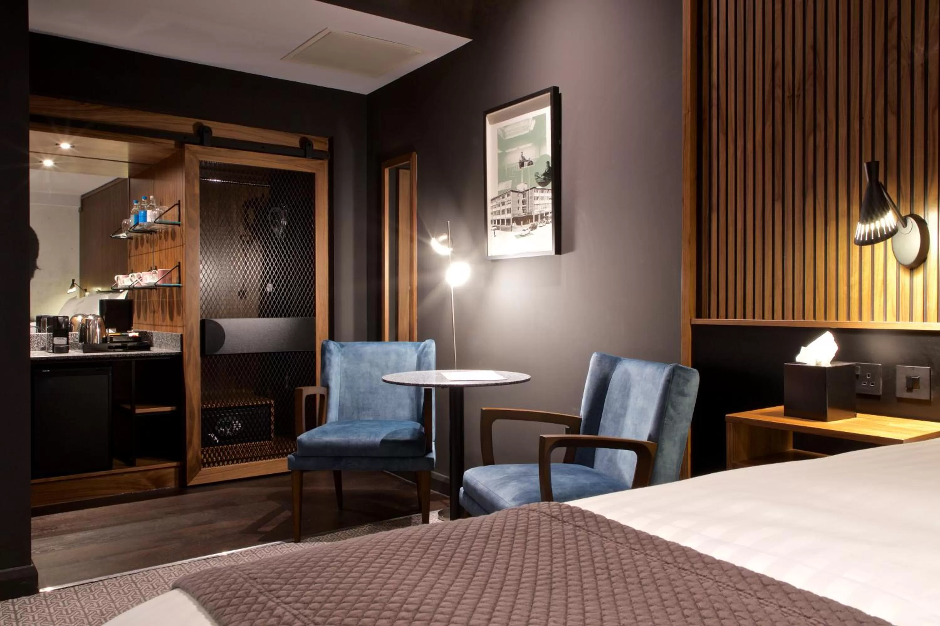 Seating area, Bed in Telegraph Hotel - Coventry