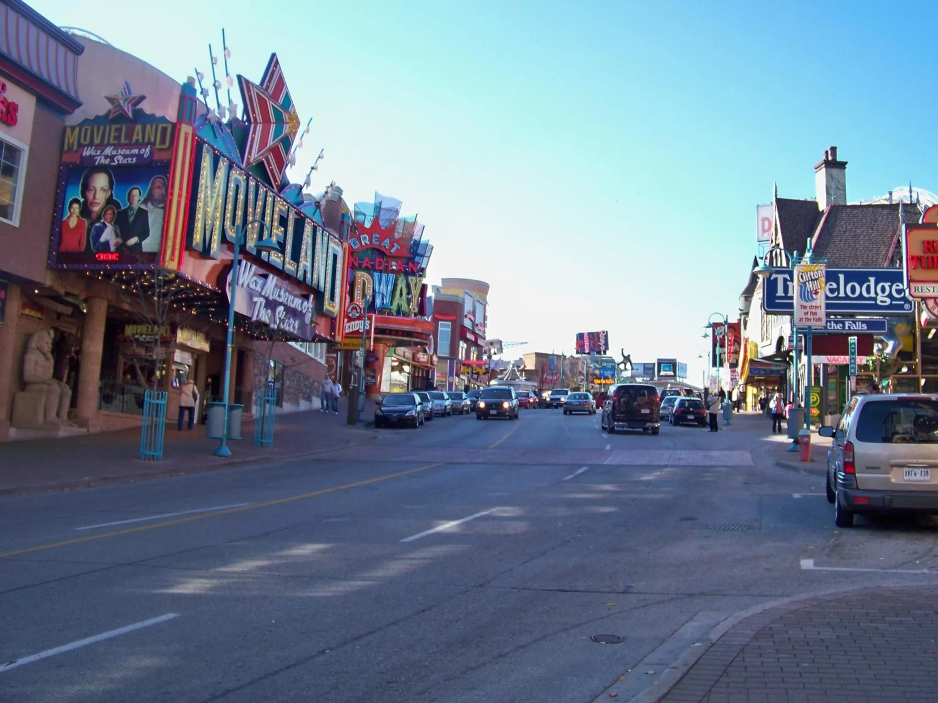 Neighbourhood in Mamma's Inn