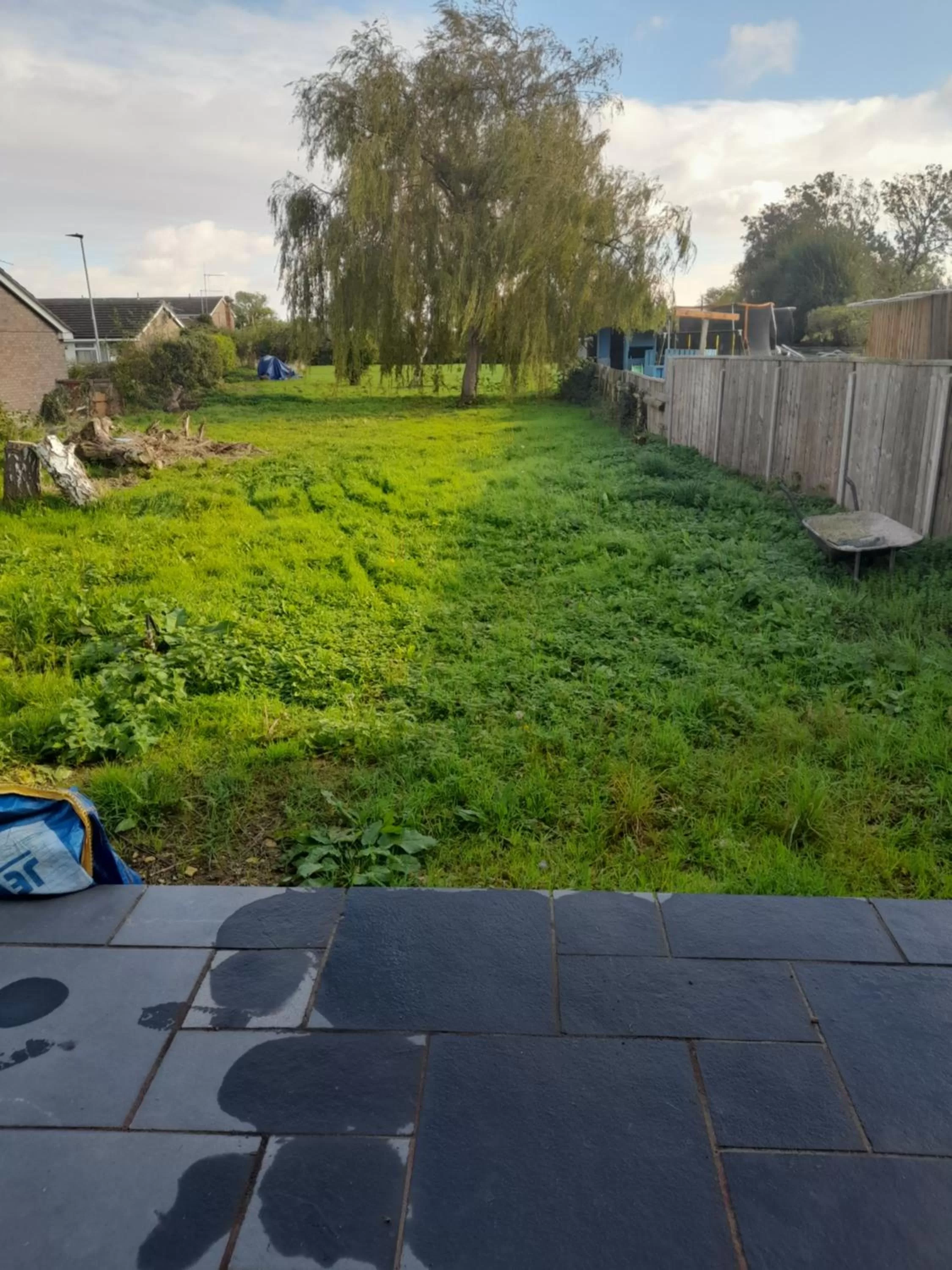 Garden view in Black Bull Inn