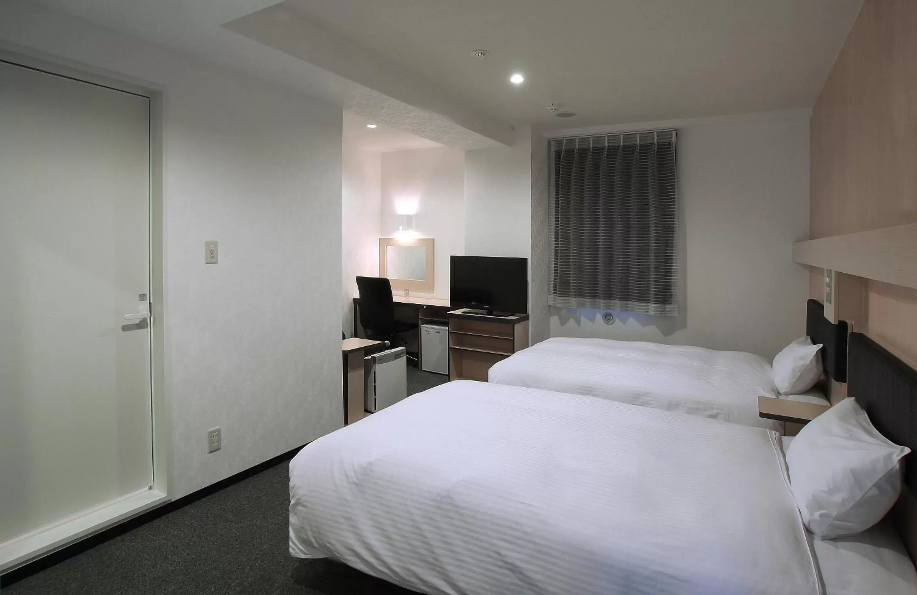 Corner Twin Room - Non-Smoking in Green Rich Hotel Yamaguchi Yuda Onsen Corner Twin Room - Non-Smoking in Green Rich Hotel Yamaguchi Yuda Onsen