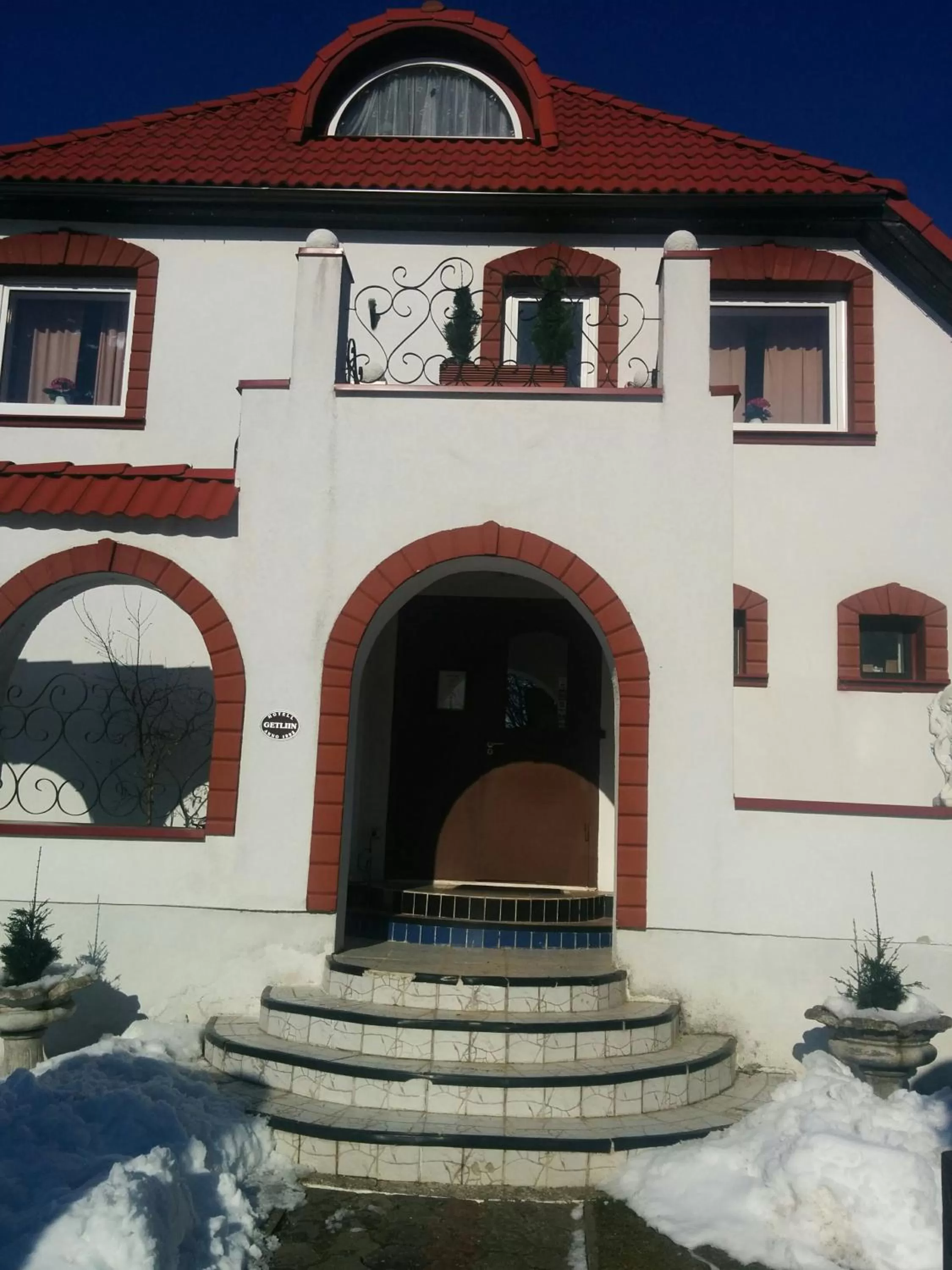 Facade/entrance, Property Building in Hotel Getliin