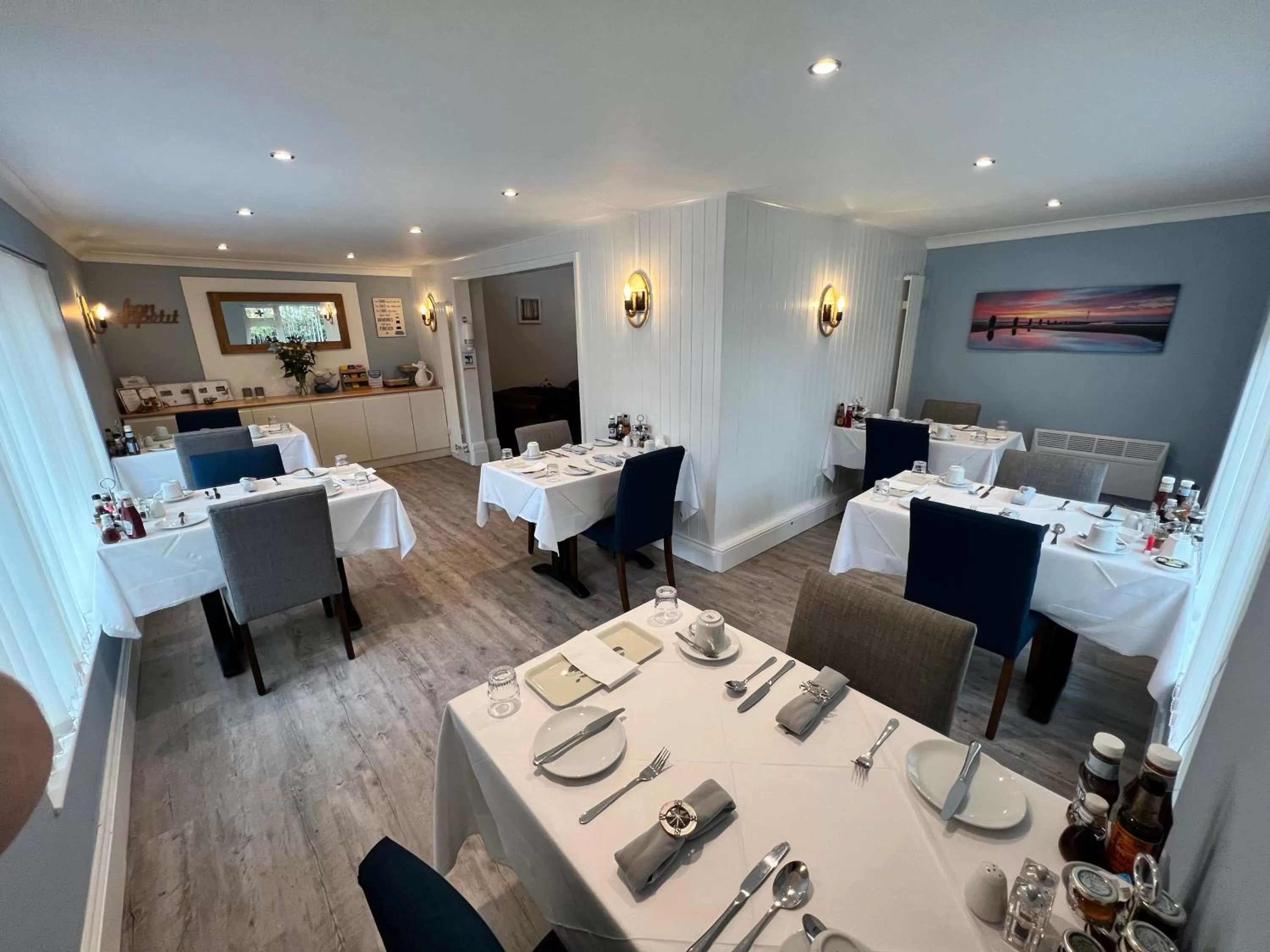 Restaurant/places to eat in Birkdale Guest House
