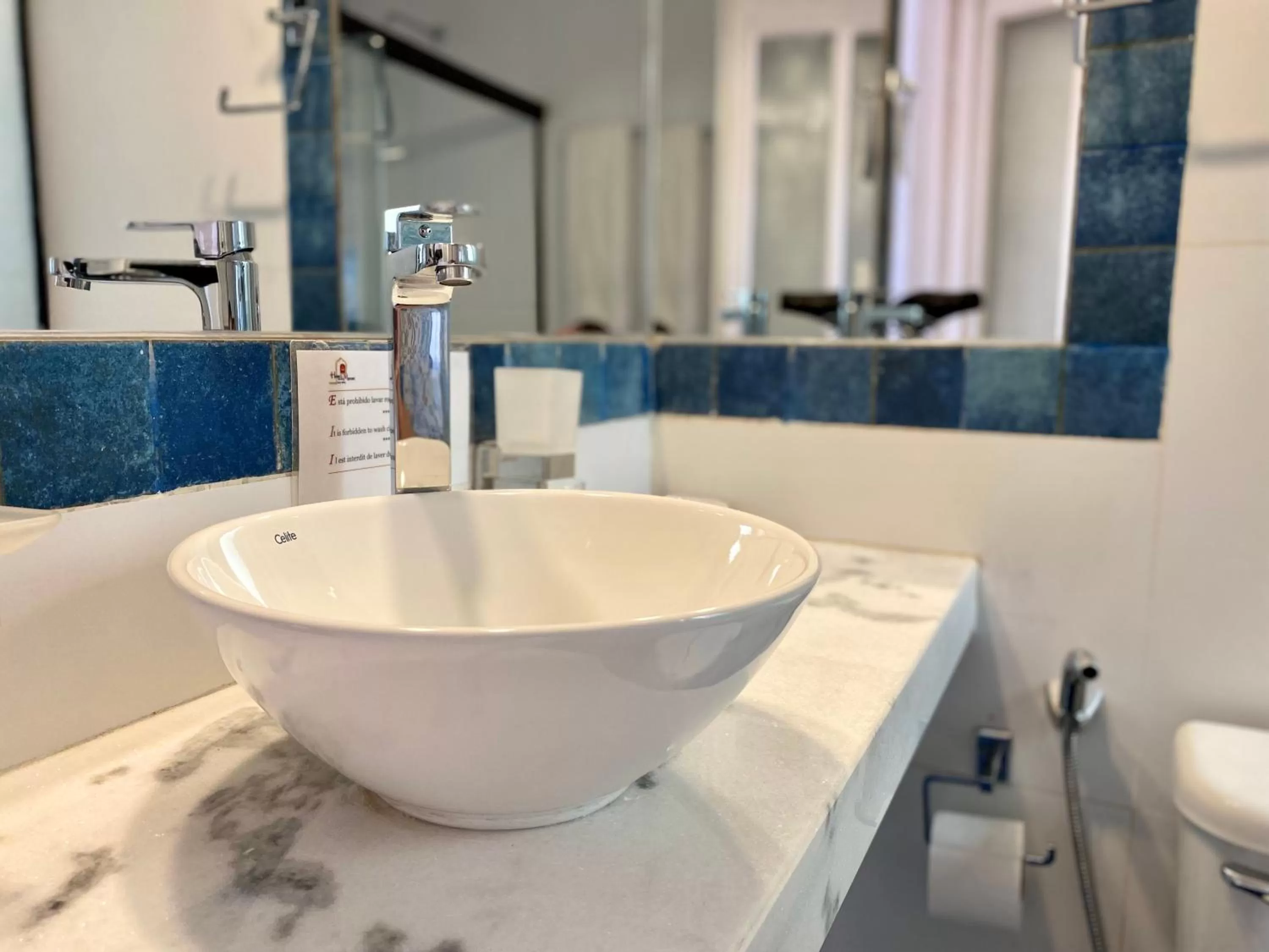 Bathroom in El Hotel de Su Merced